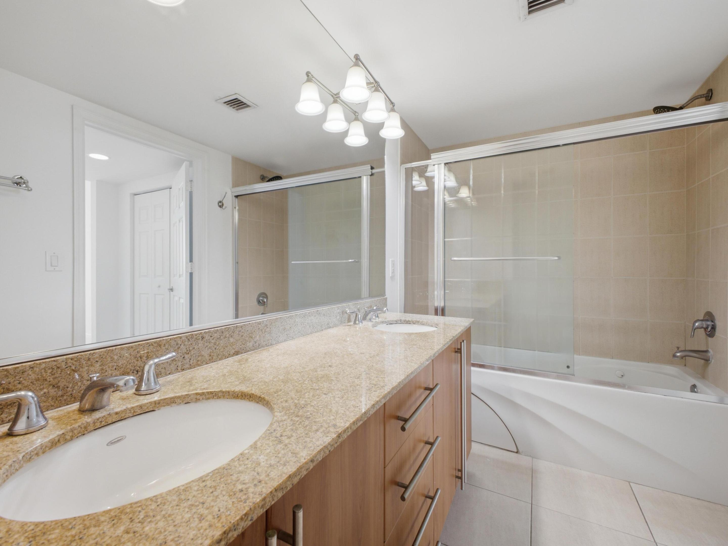 property viewer photo 20