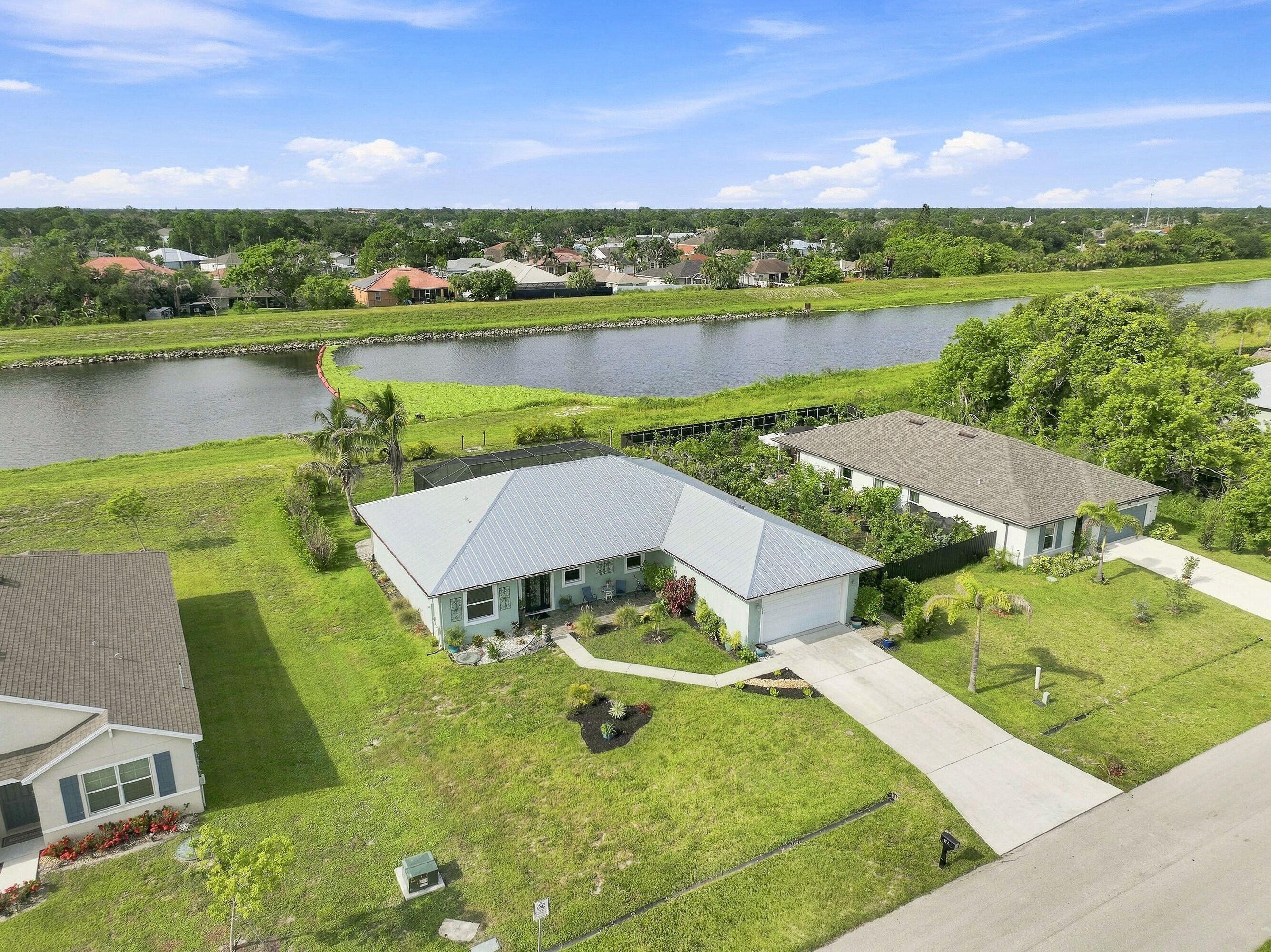 main property photo 43