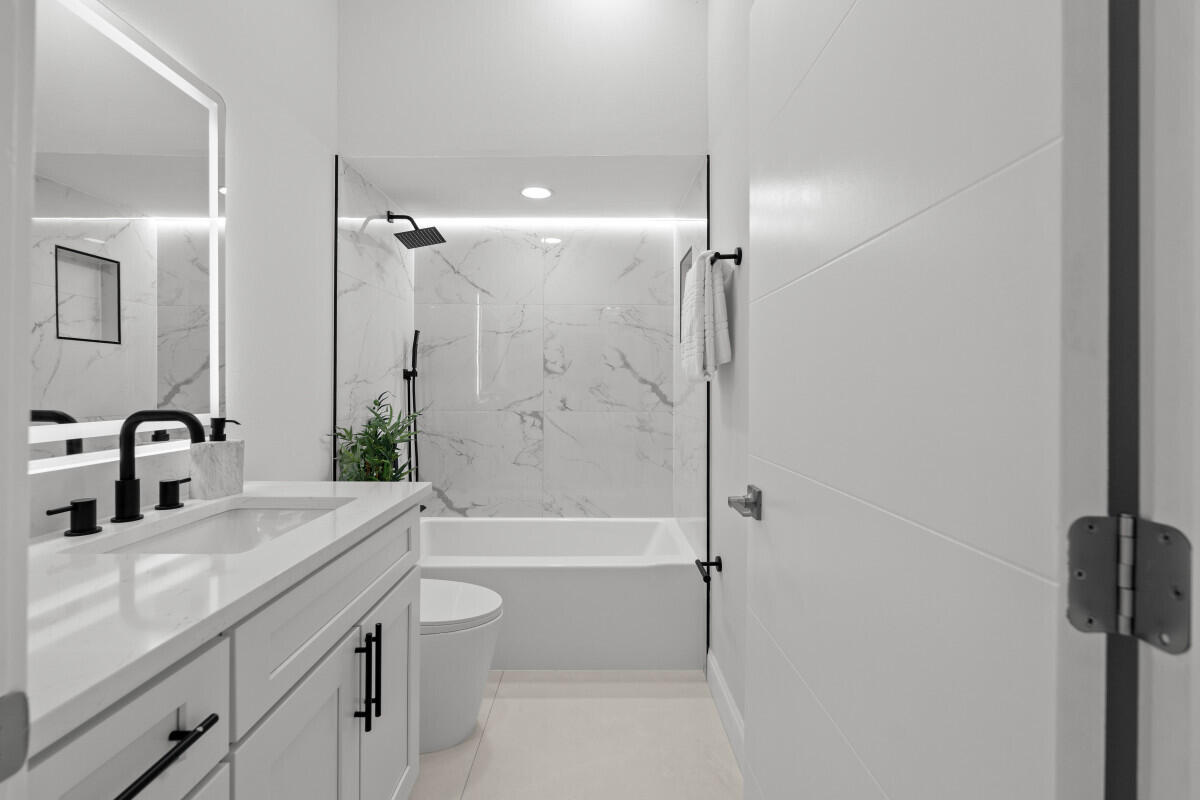 property viewer photo 20