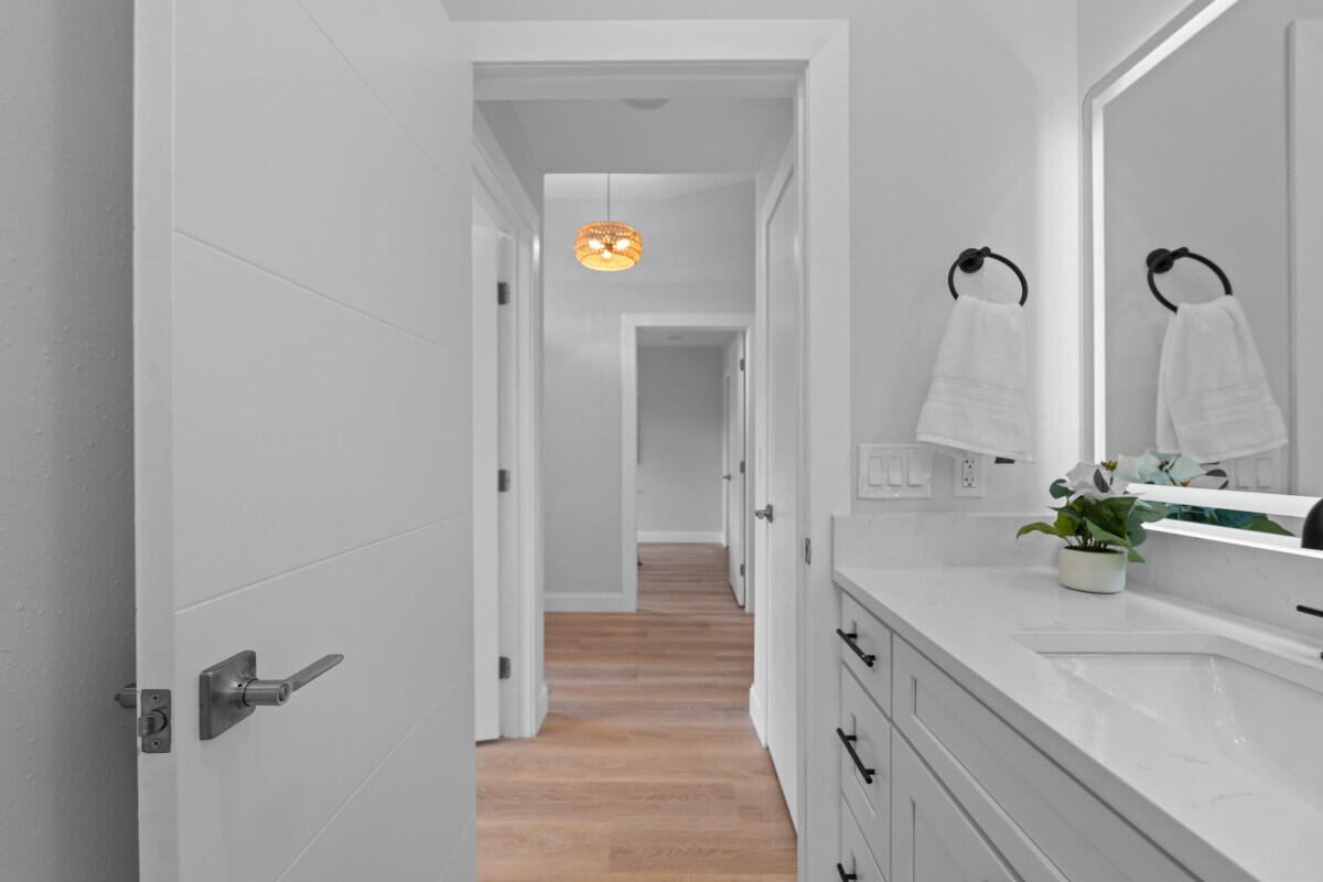 property viewer photo 24