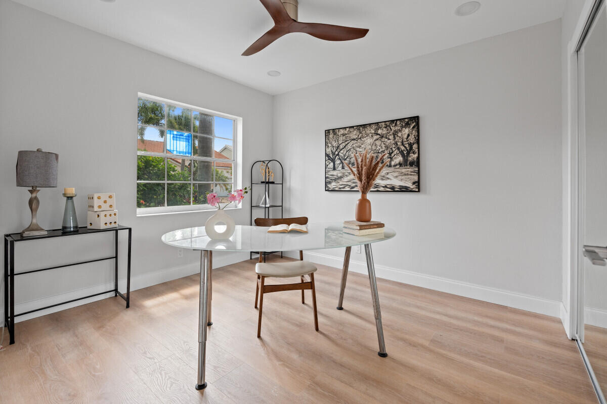 property viewer photo 38