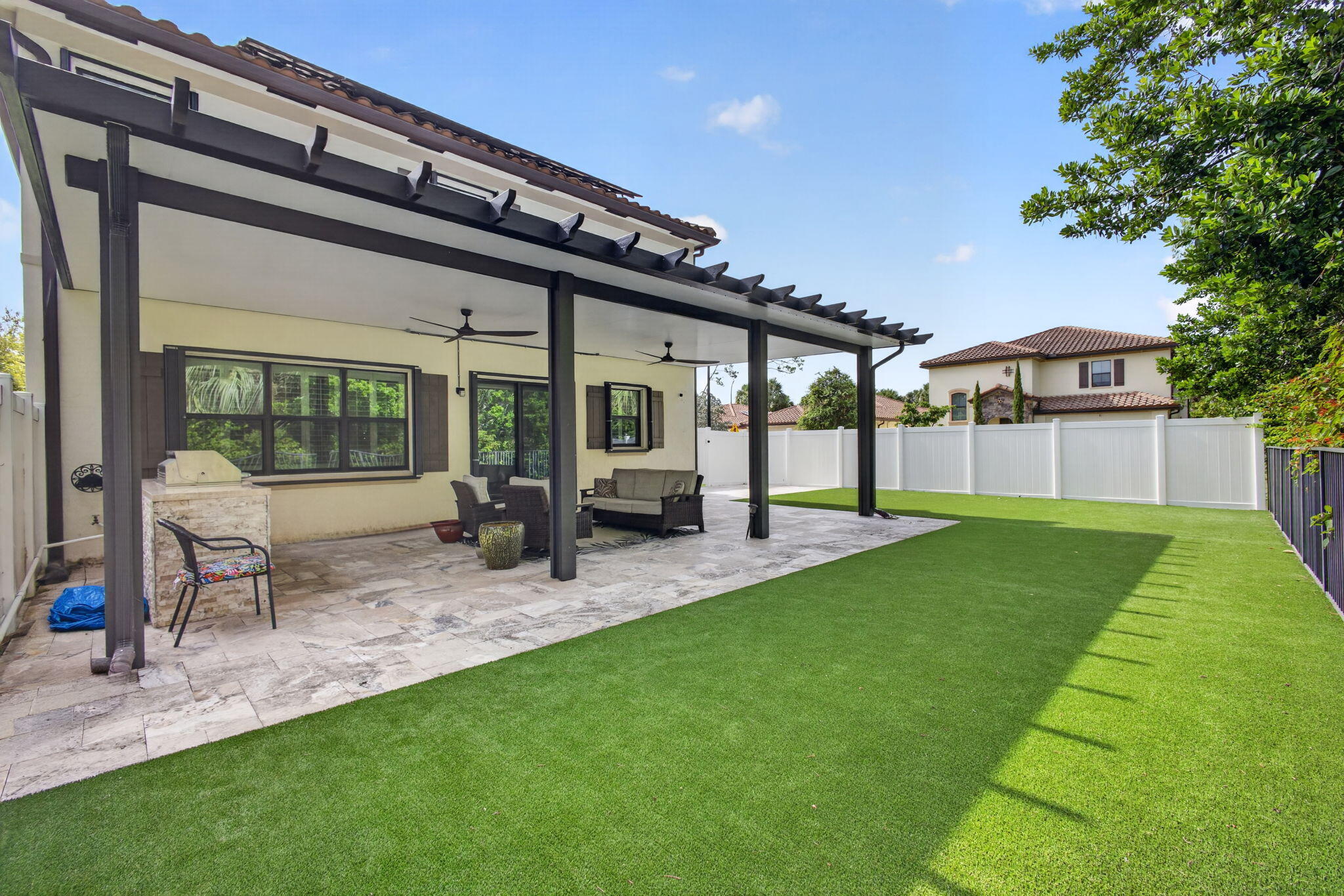 main property photo 35