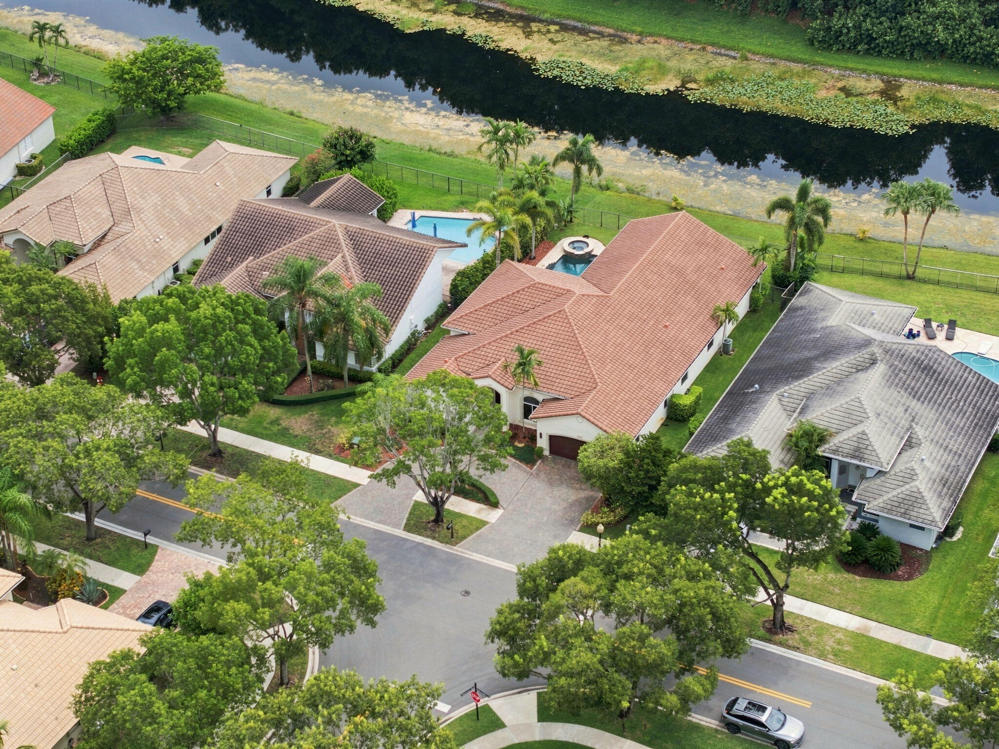main property photo 44