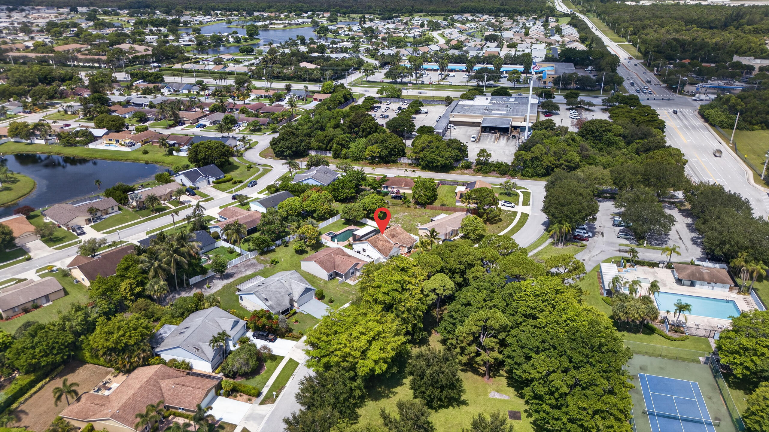 main property photo 13