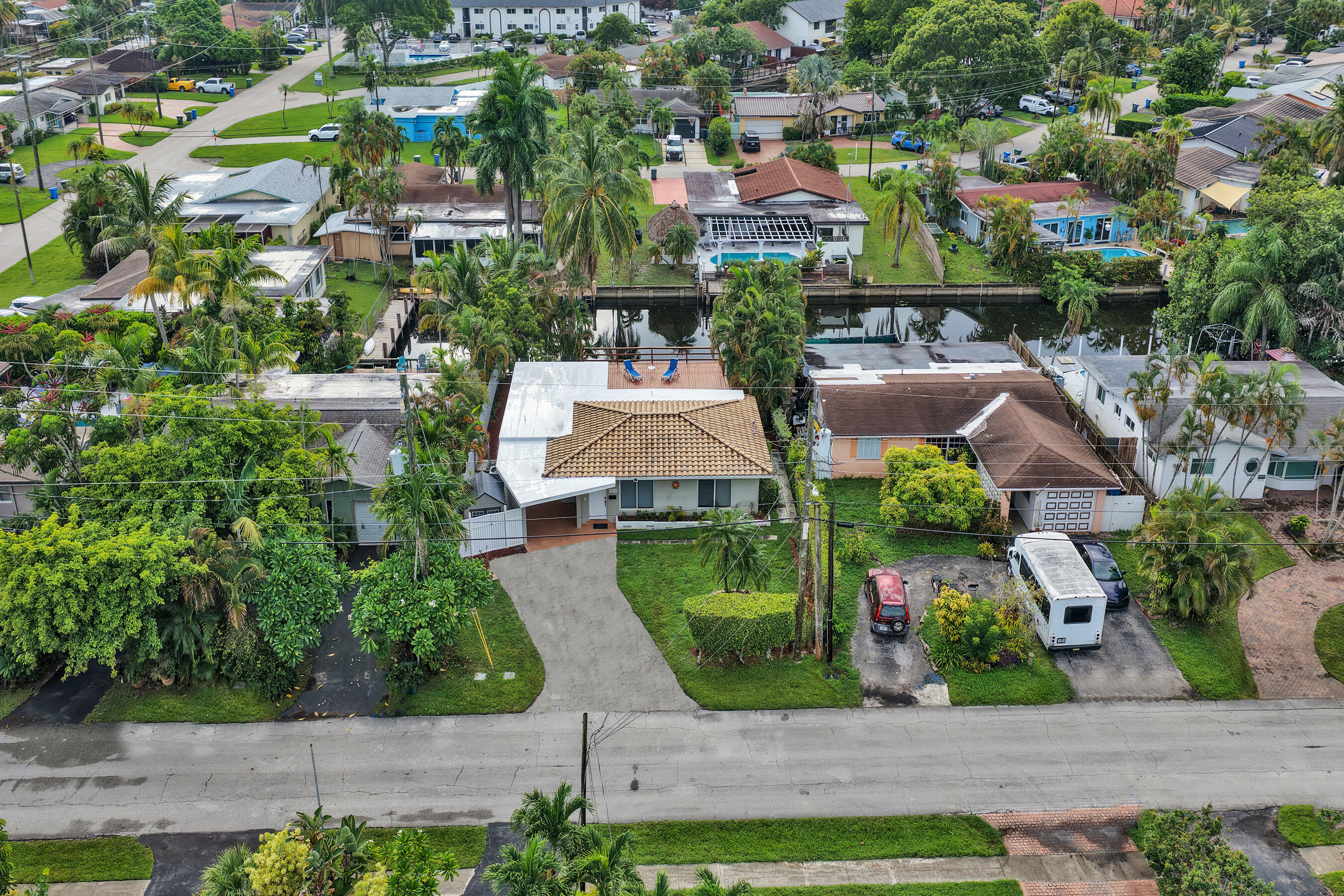 main property photo 41