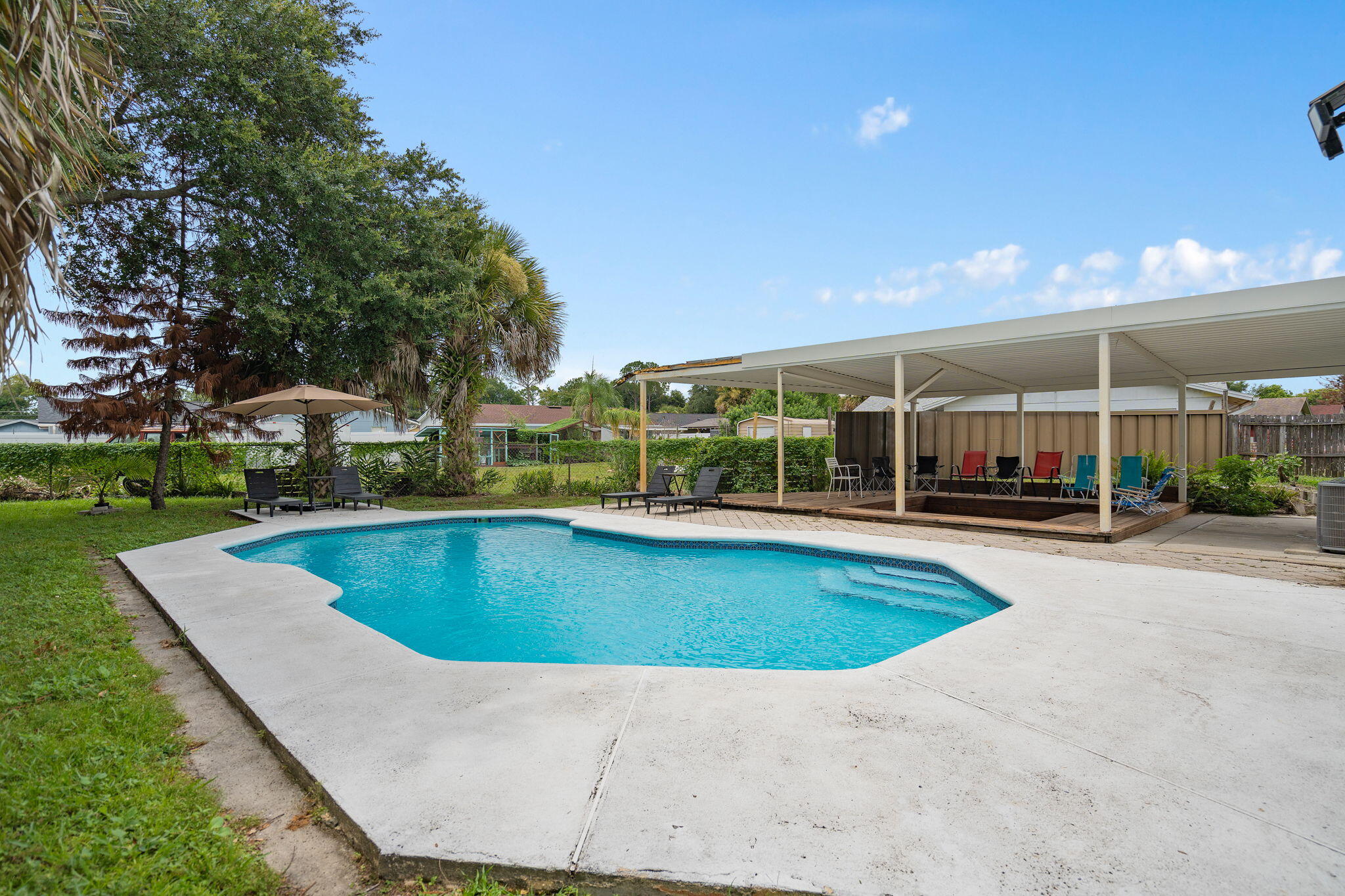 main property photo 34