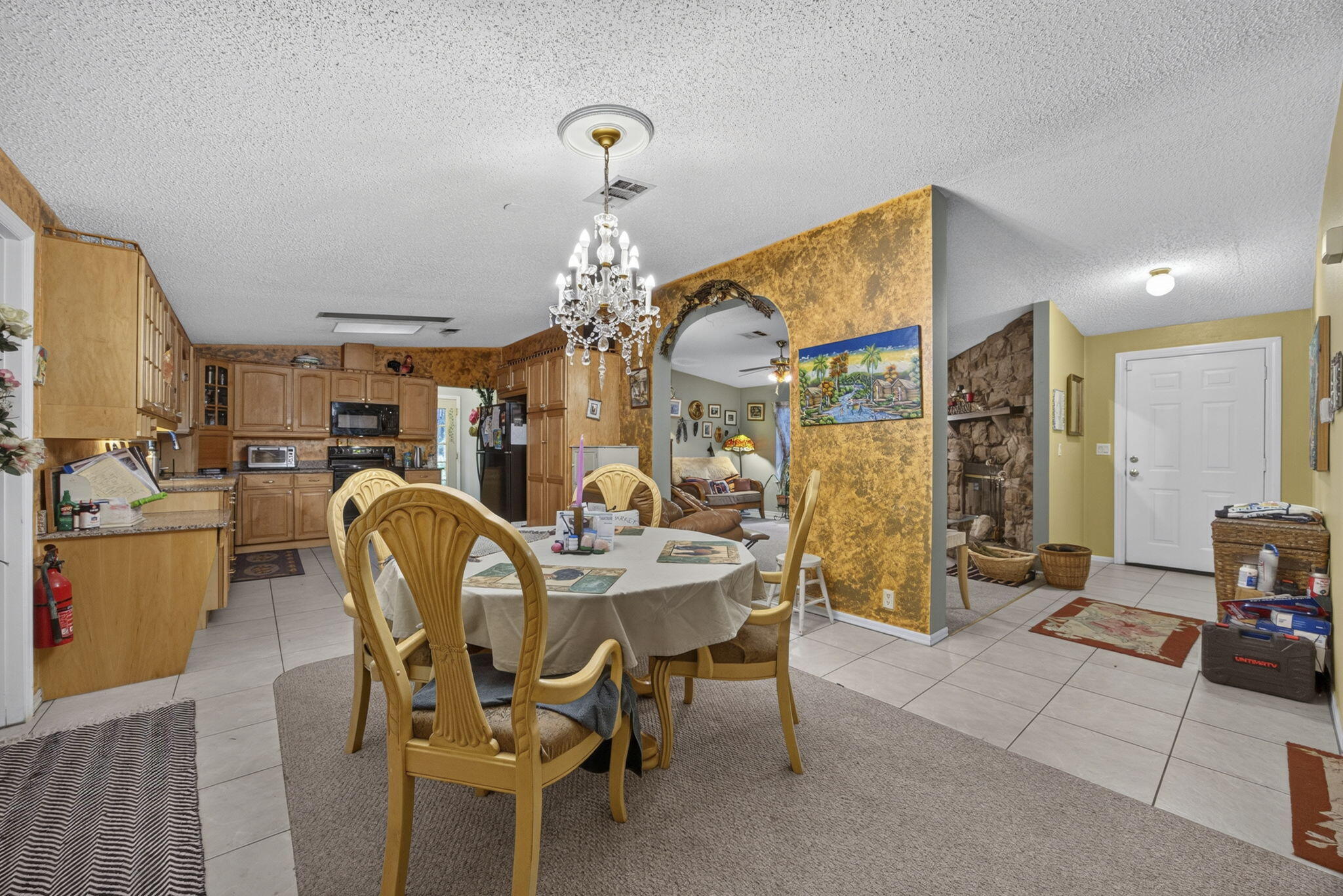 main property photo 4