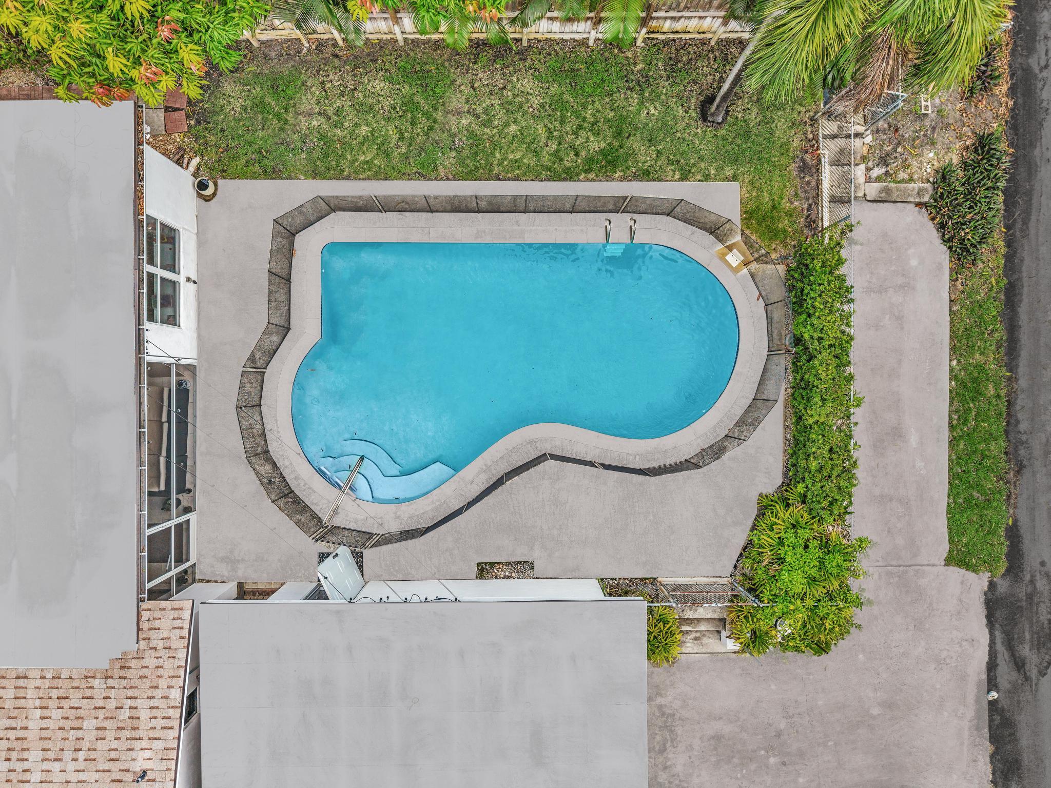 main property photo 47