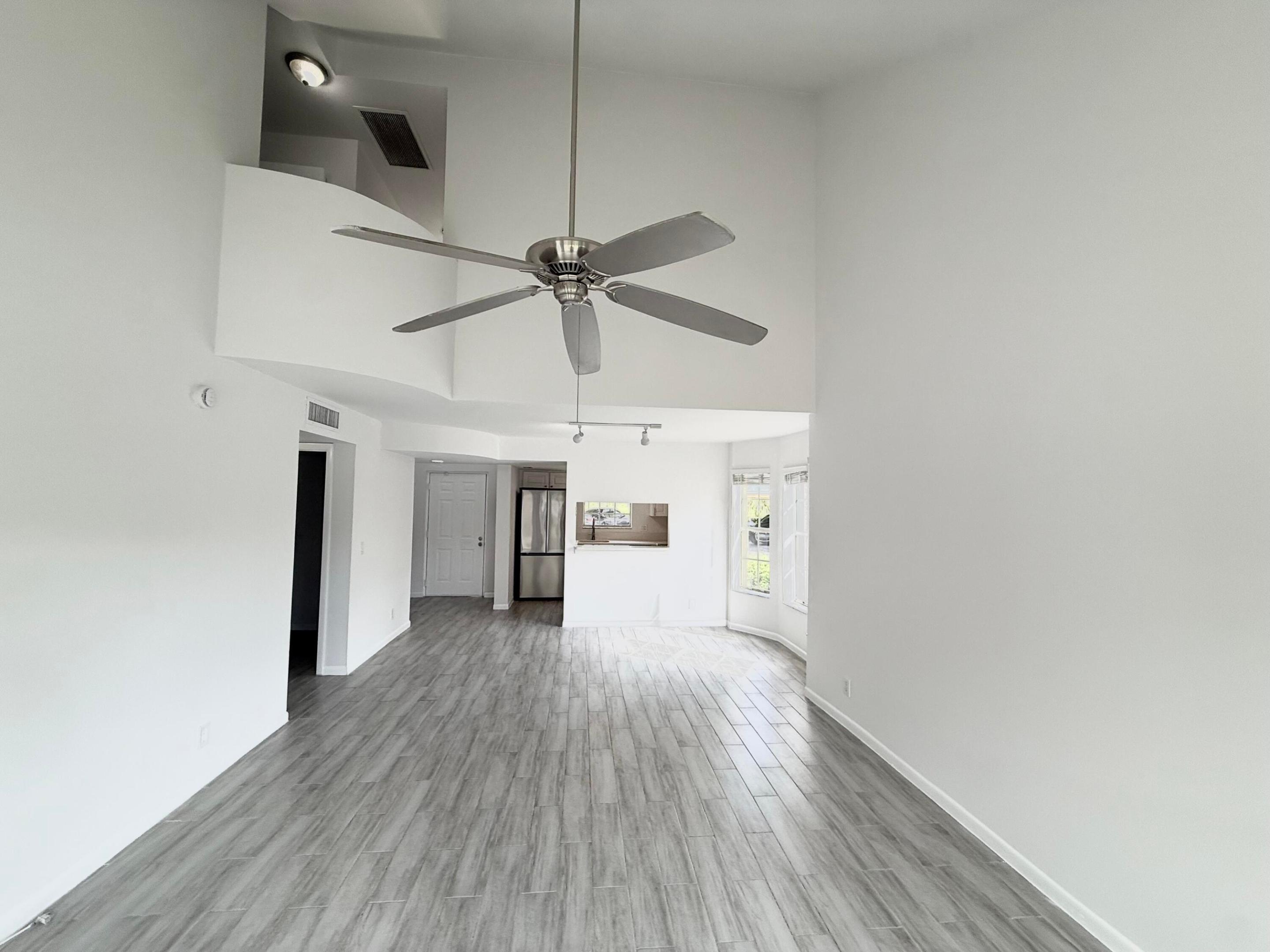 property viewer photo 12