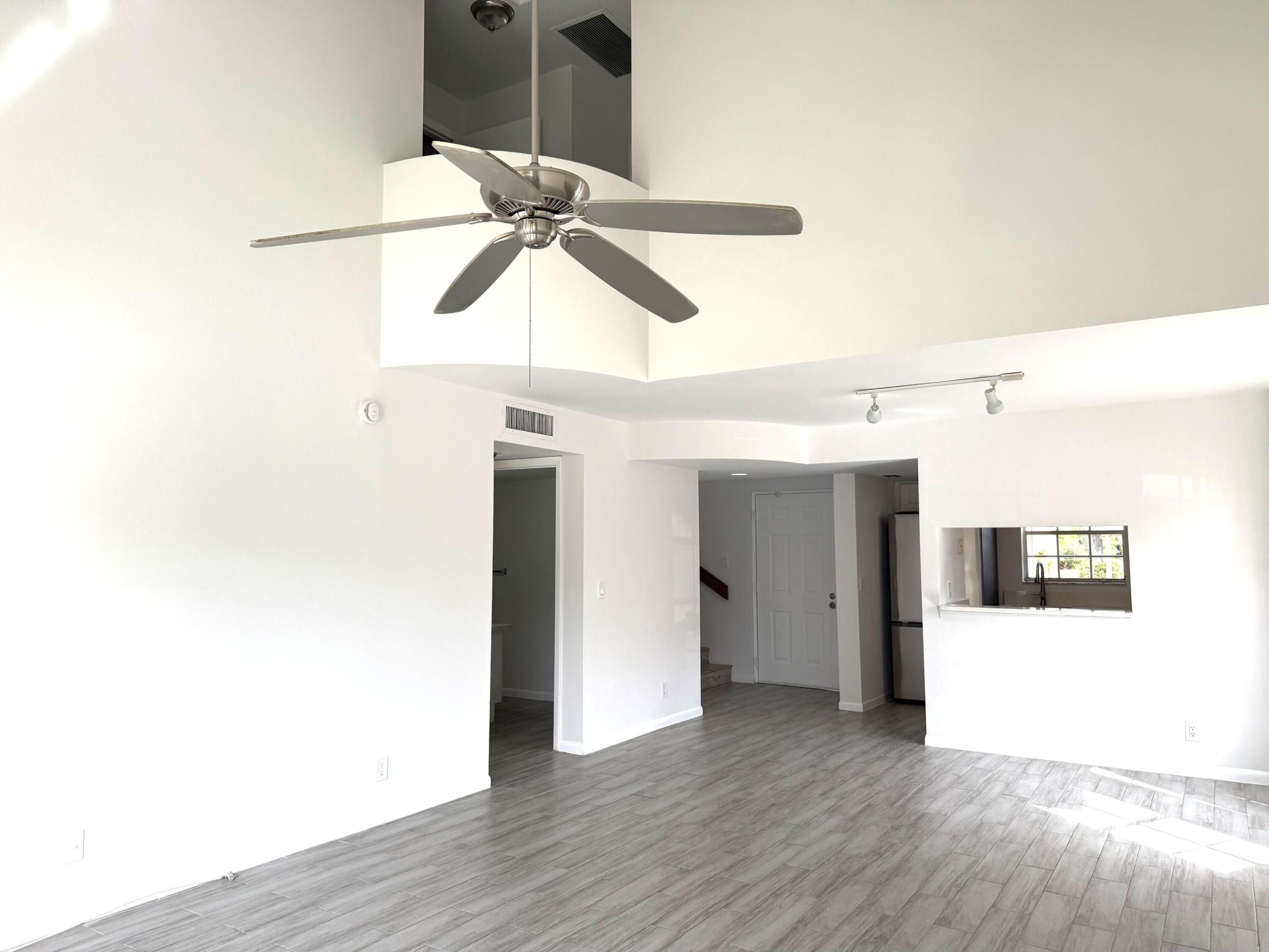 property viewer photo 17