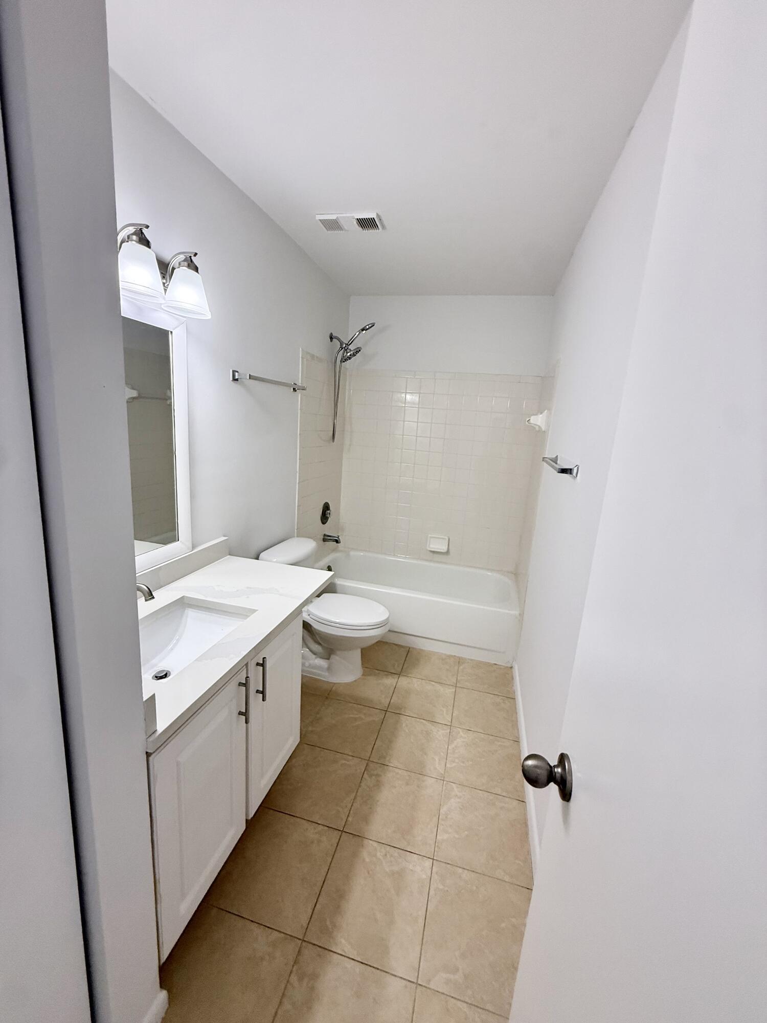 property viewer photo 31
