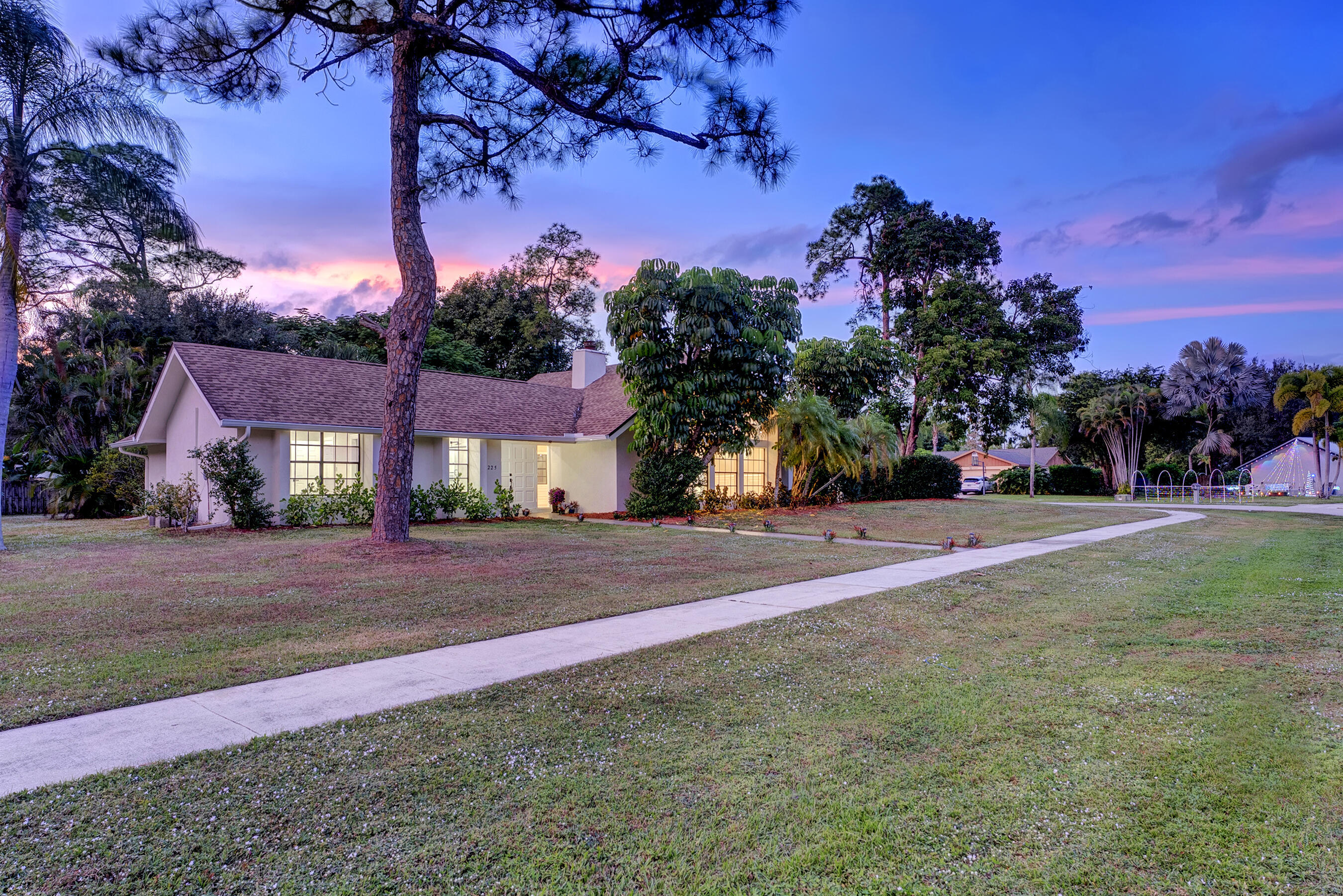 main property photo 30