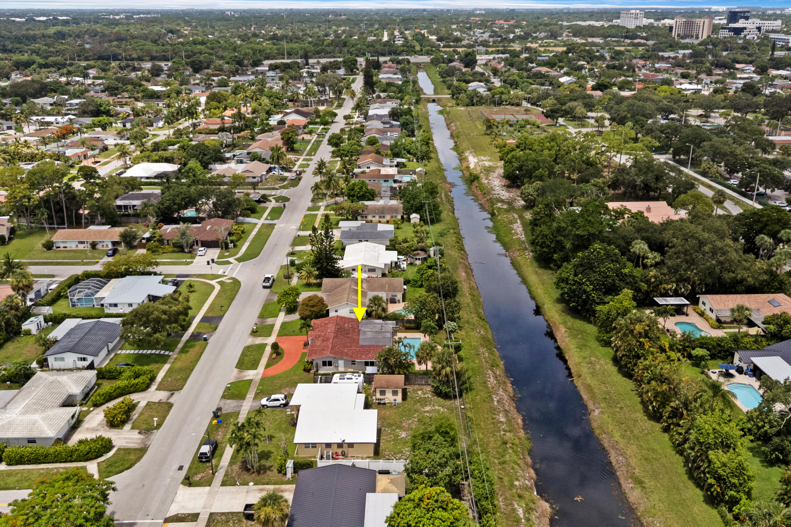 main property photo 36