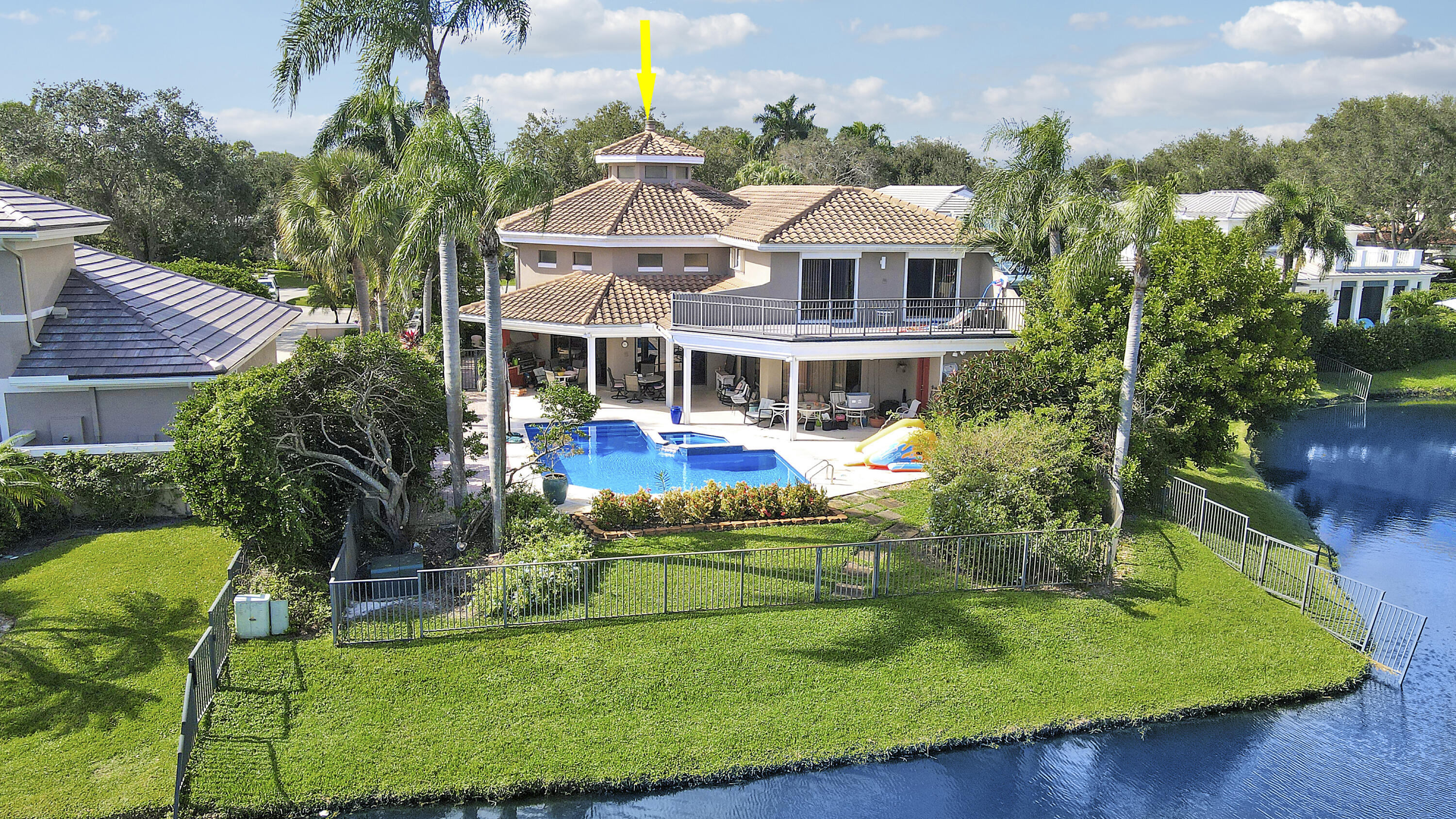 main property photo 25