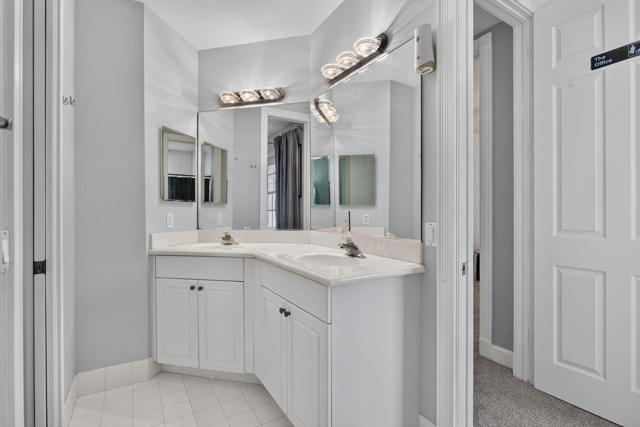 property viewer photo 38