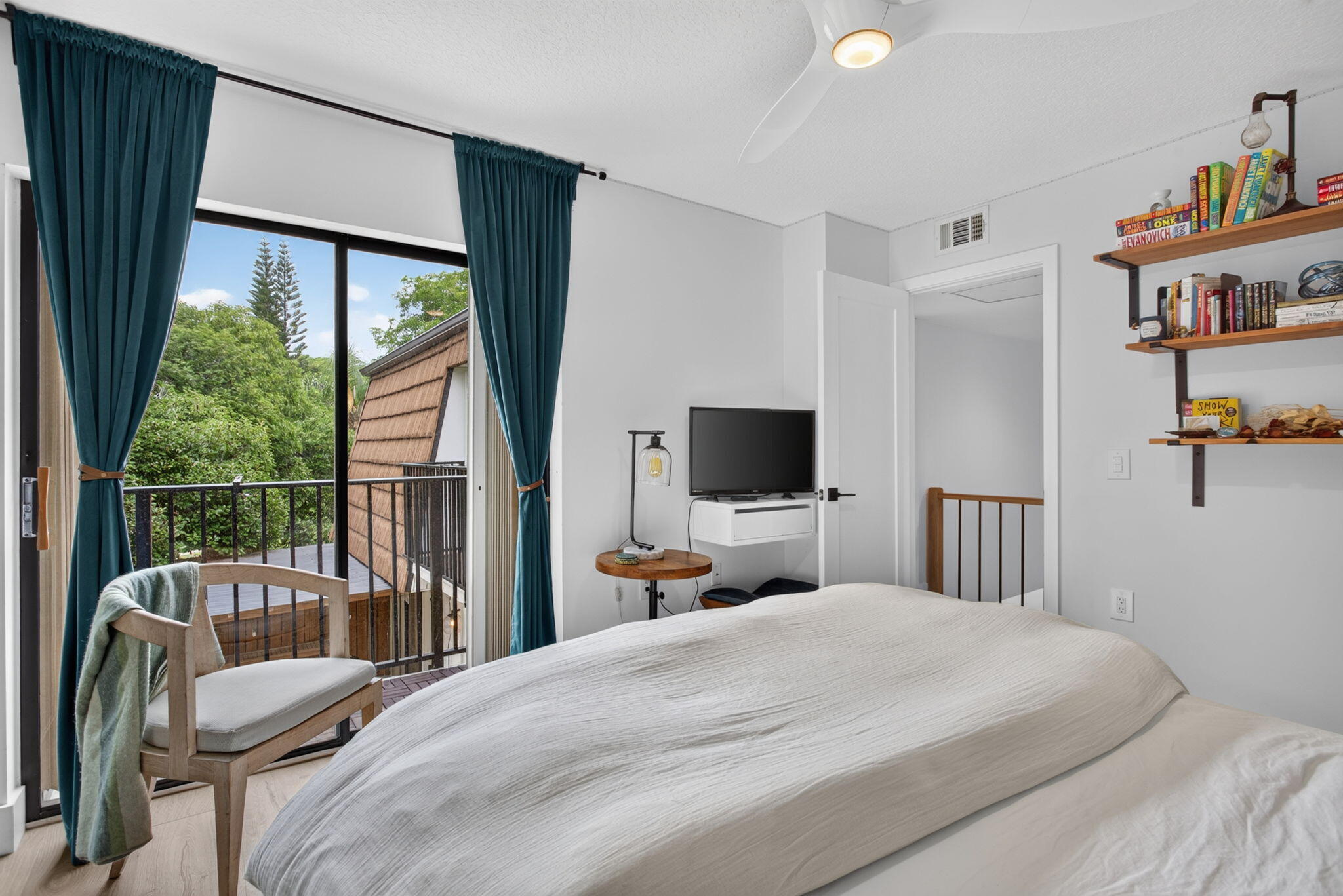 property viewer photo 15