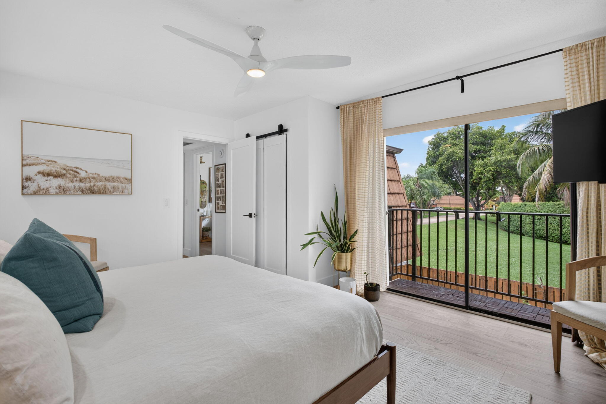 property viewer photo 19
