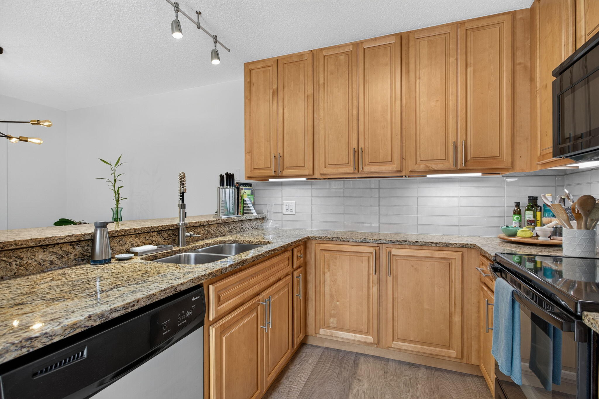 property viewer photo 6