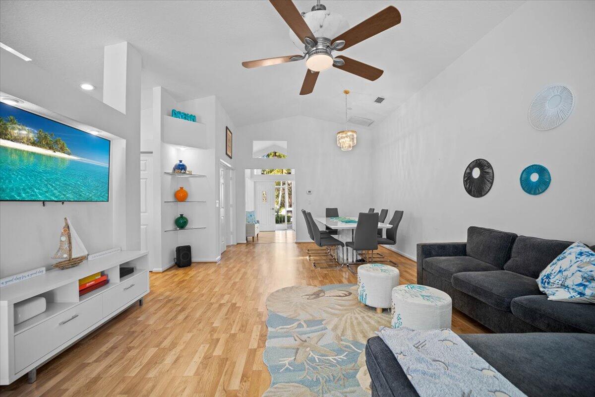 main property photo 79