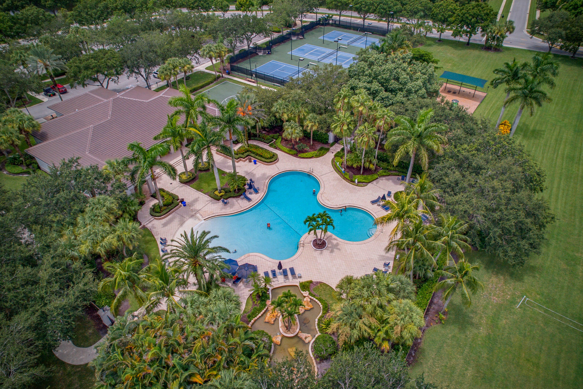 main property photo 63