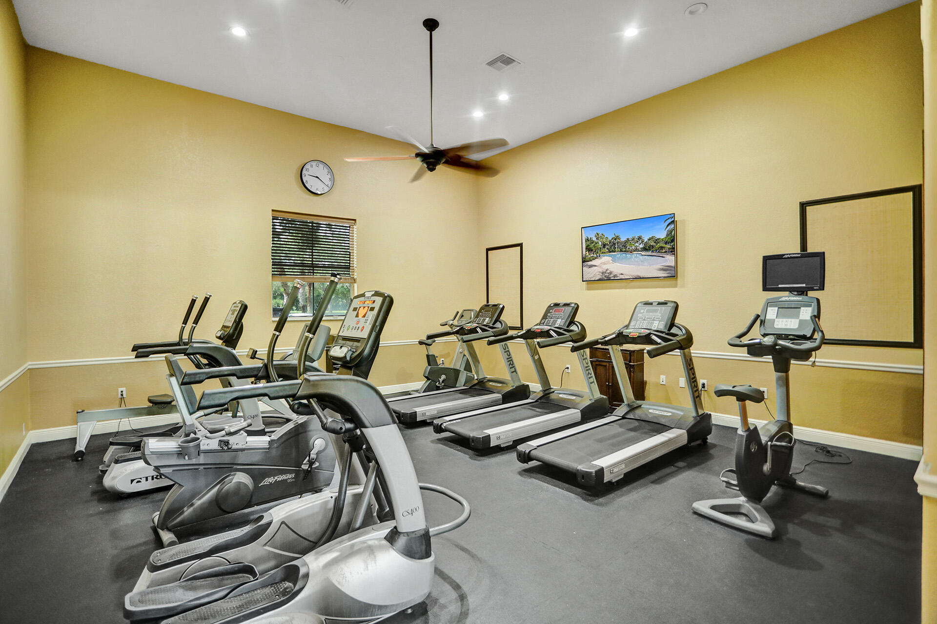 main property photo 66