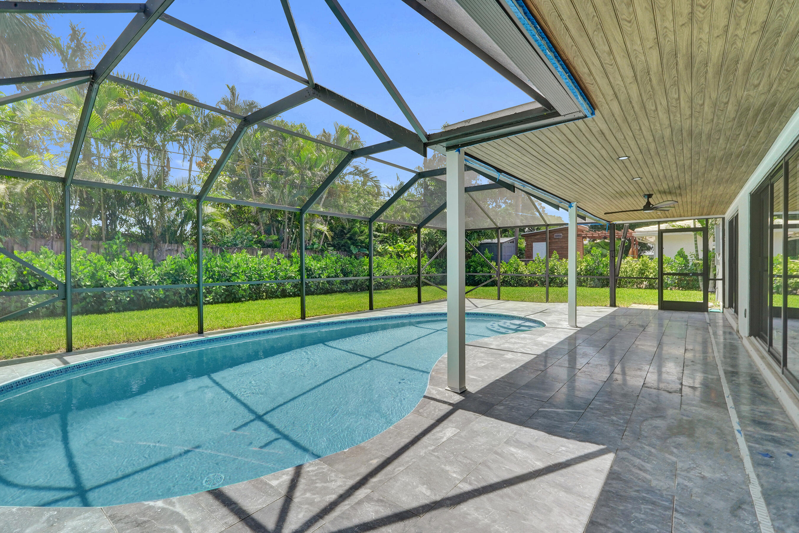 main property photo 39