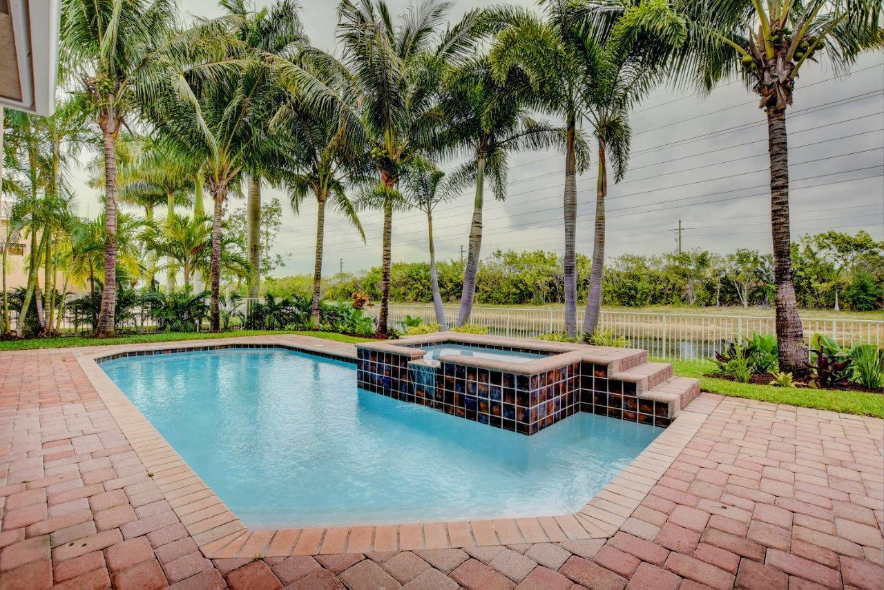 main property photo 49