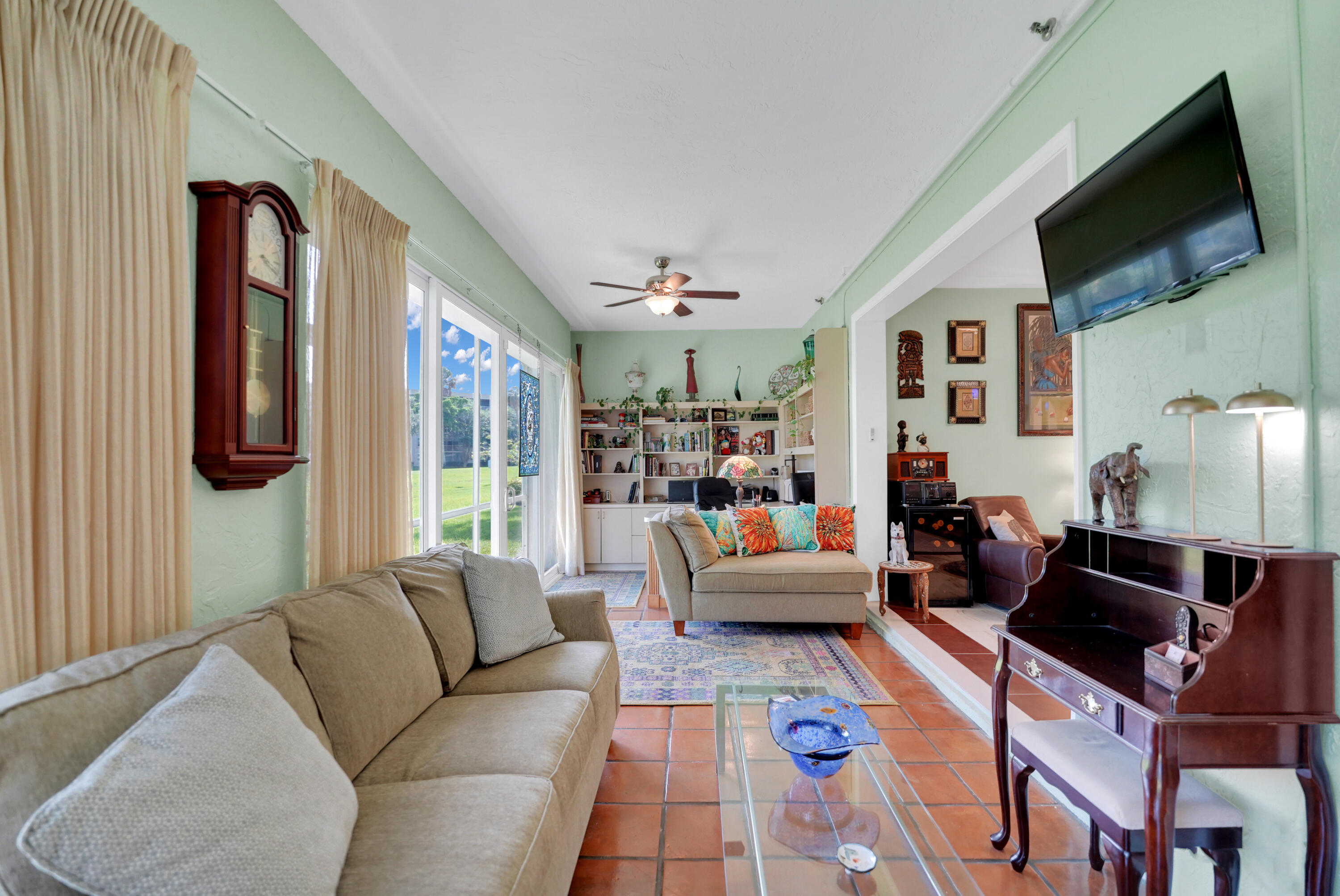main property photo 33