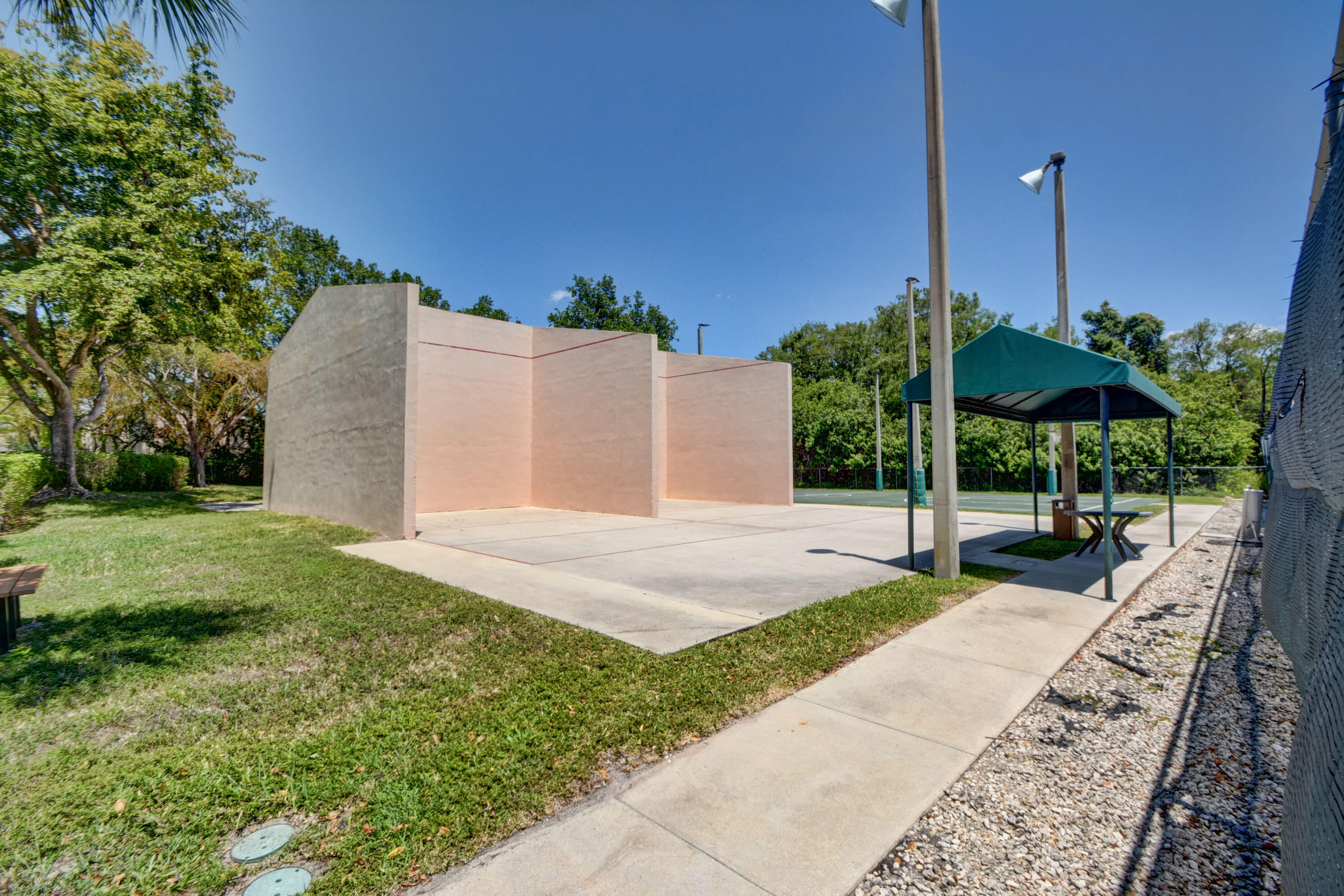 main property photo 59