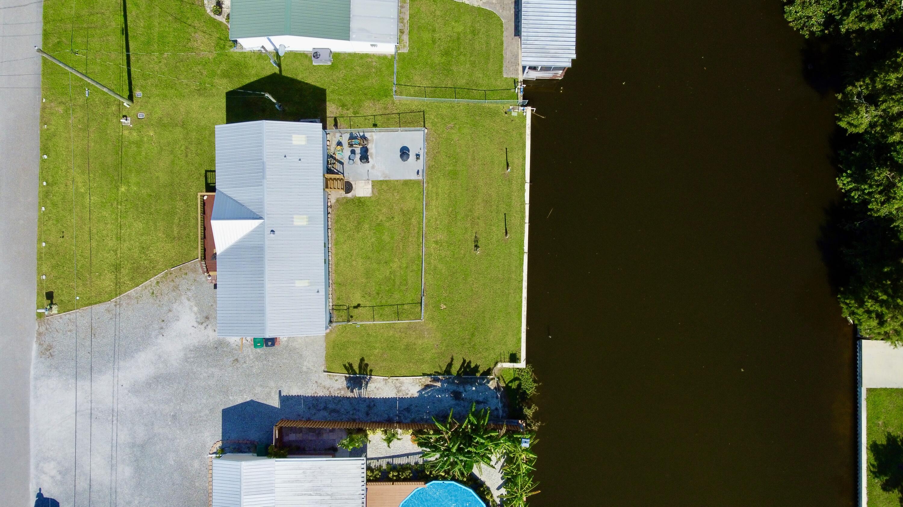main property photo 37