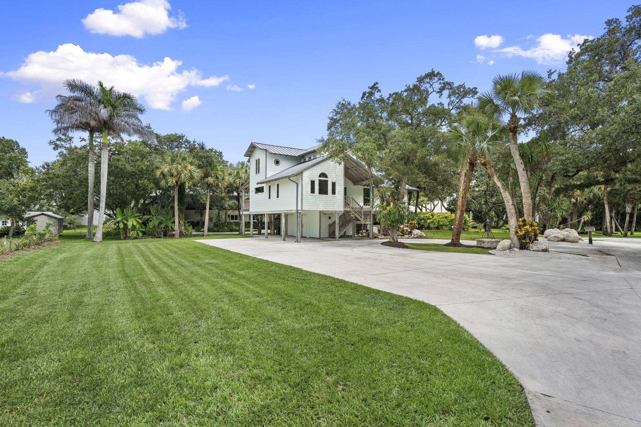 main property photo 60