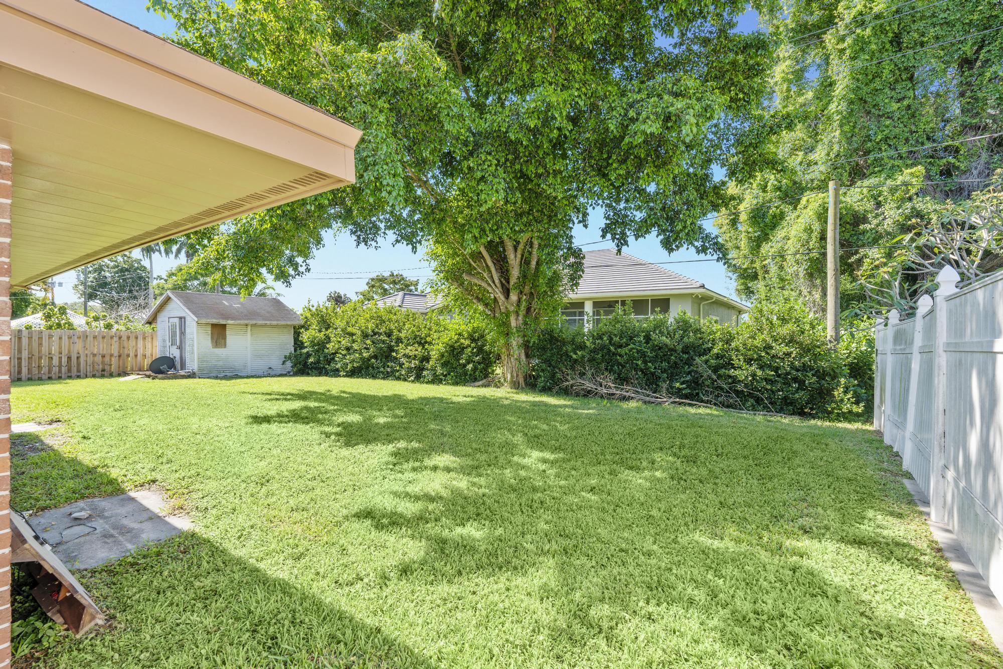main property photo 39