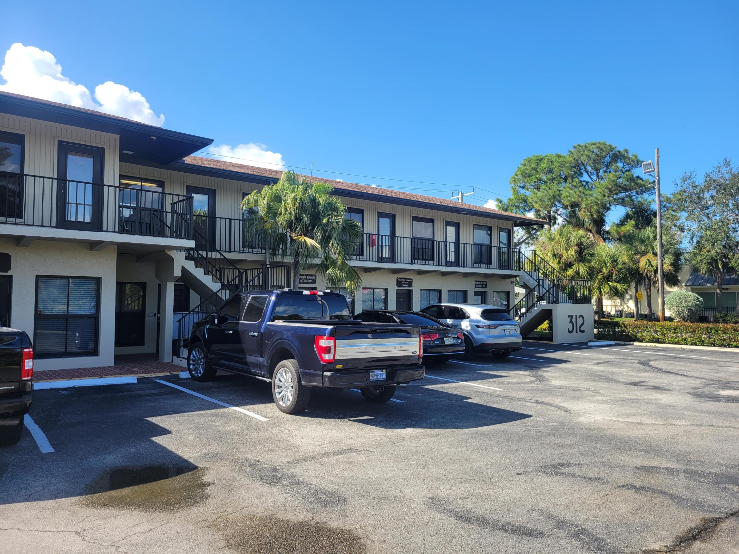 main property photo 8
