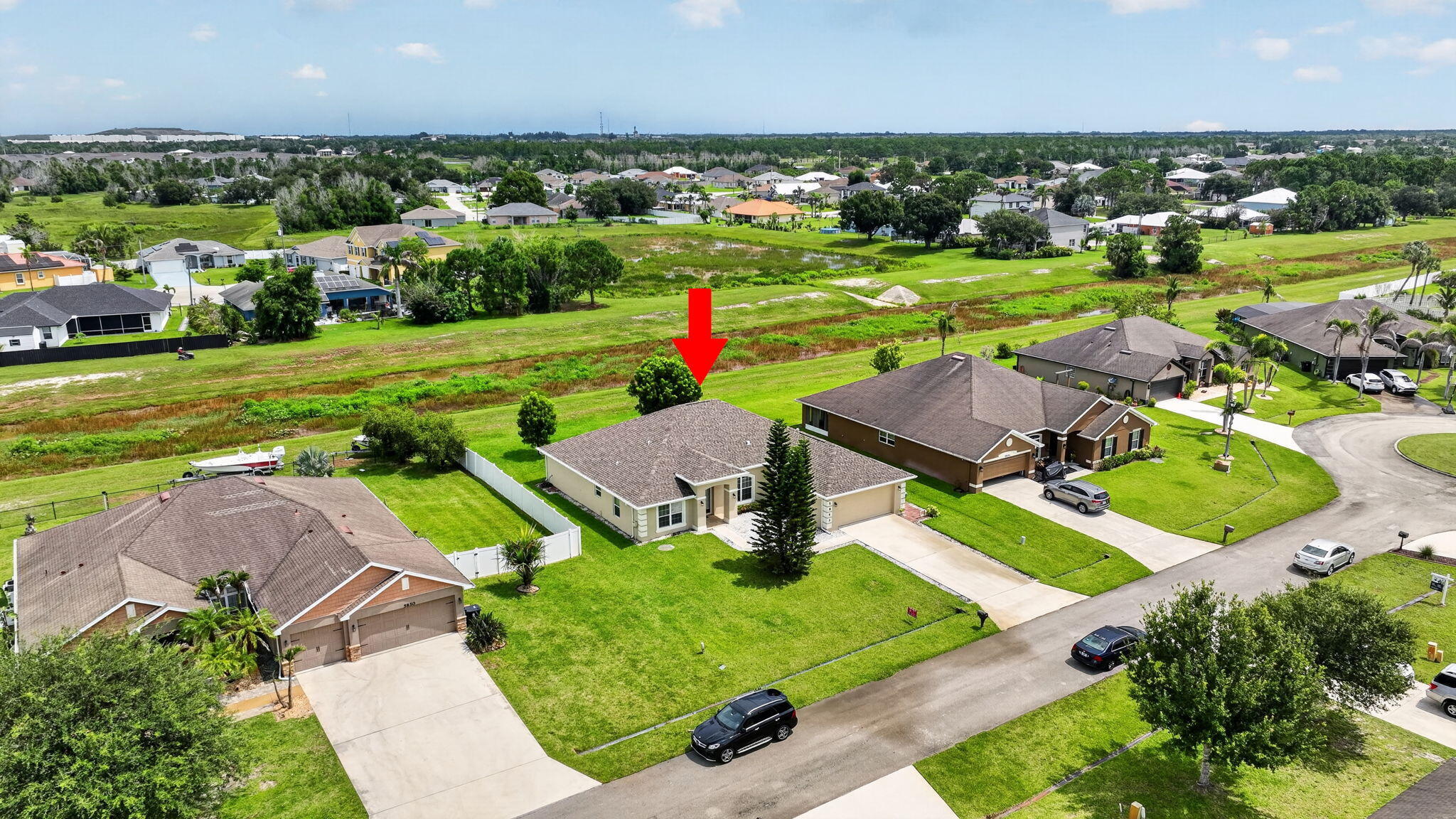 main property photo 40