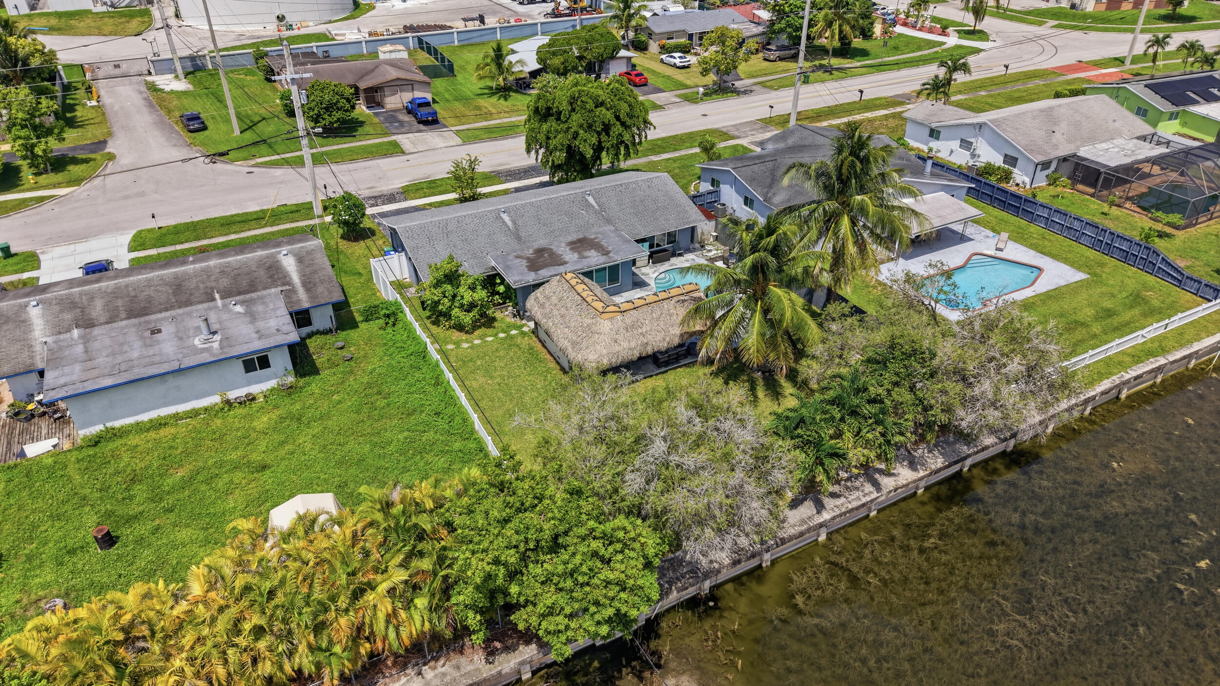 main property photo 48