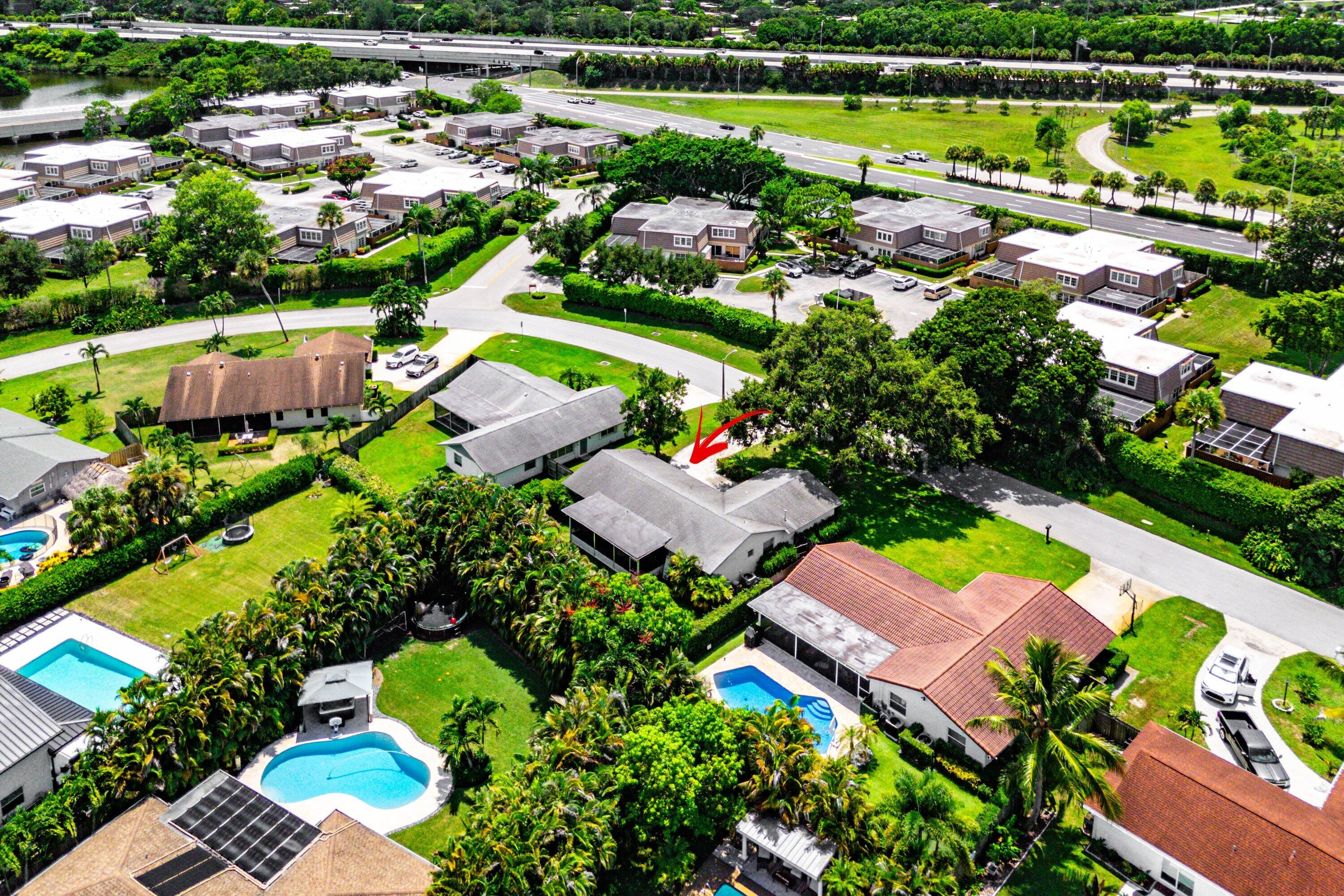 main property photo 28
