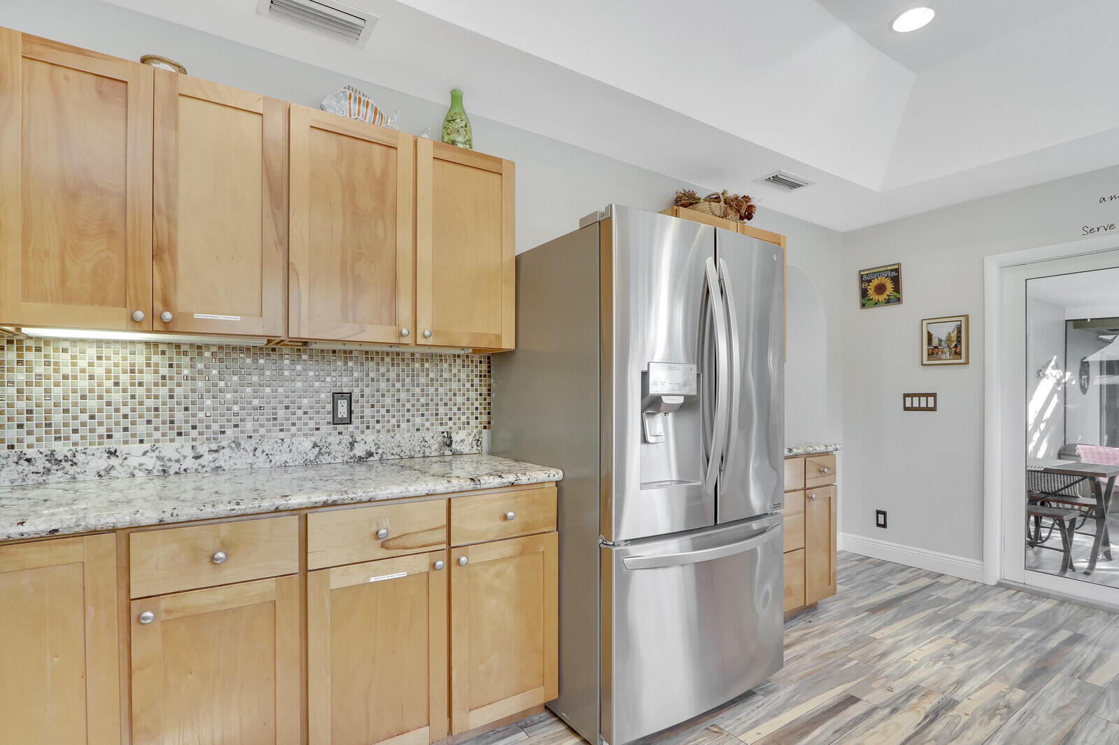 property viewer photo 14