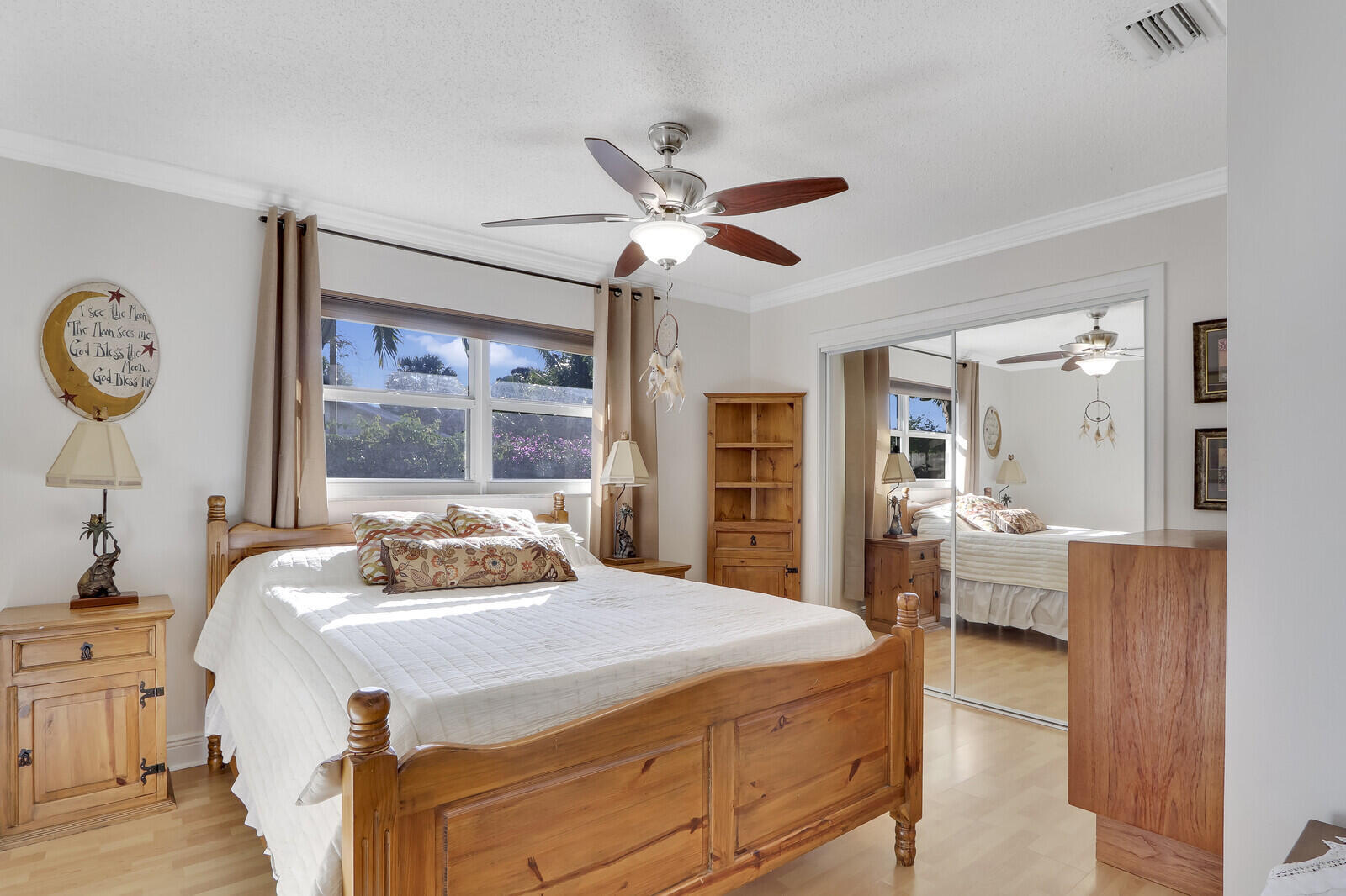 property viewer photo 19