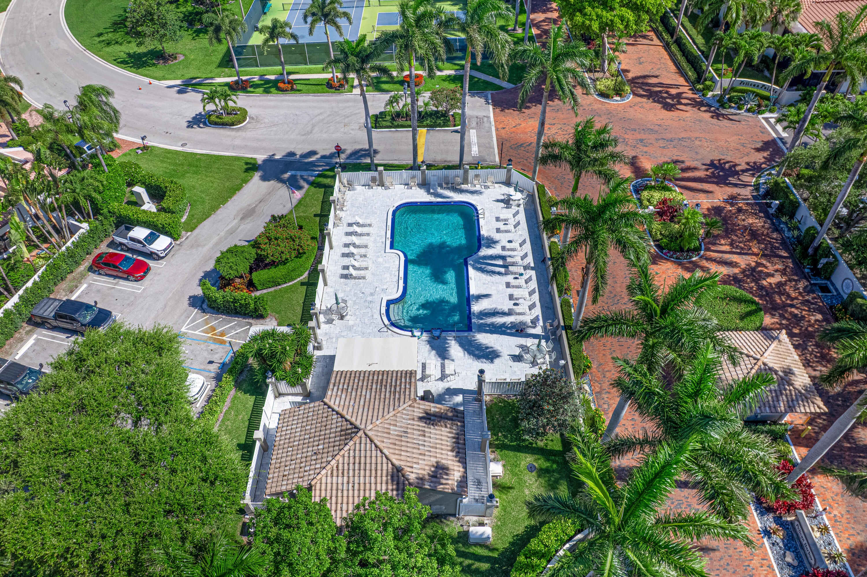 main property photo 44
