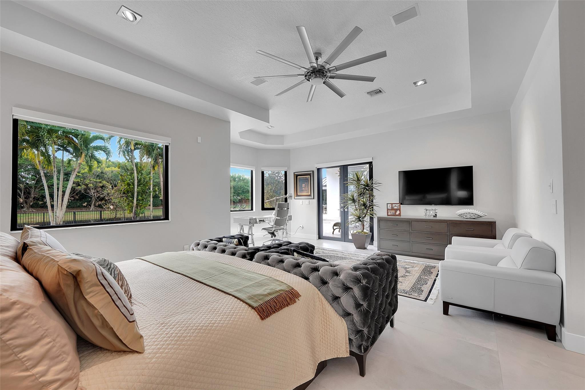 main property photo 74
