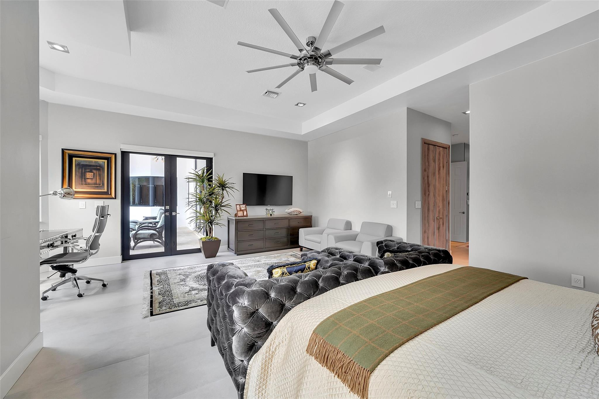 main property photo 76
