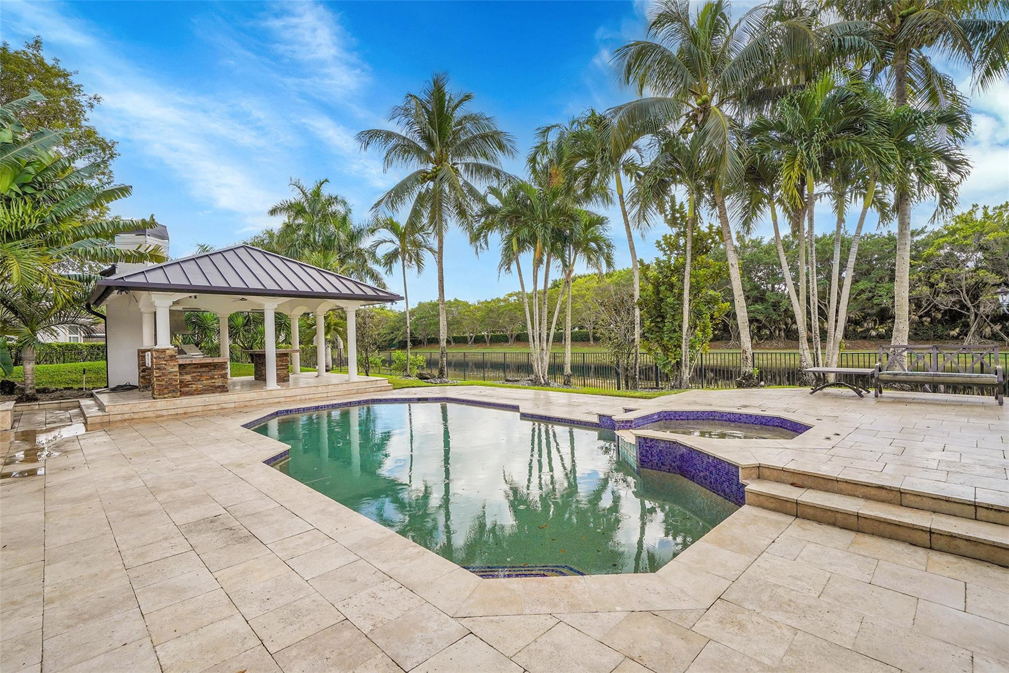 main property photo 90