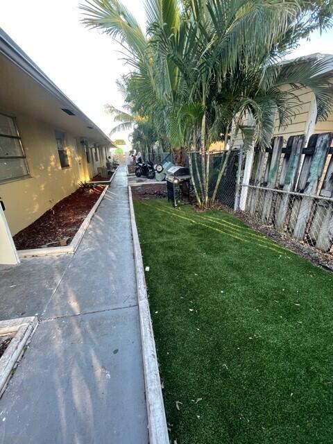 property viewer photo 10