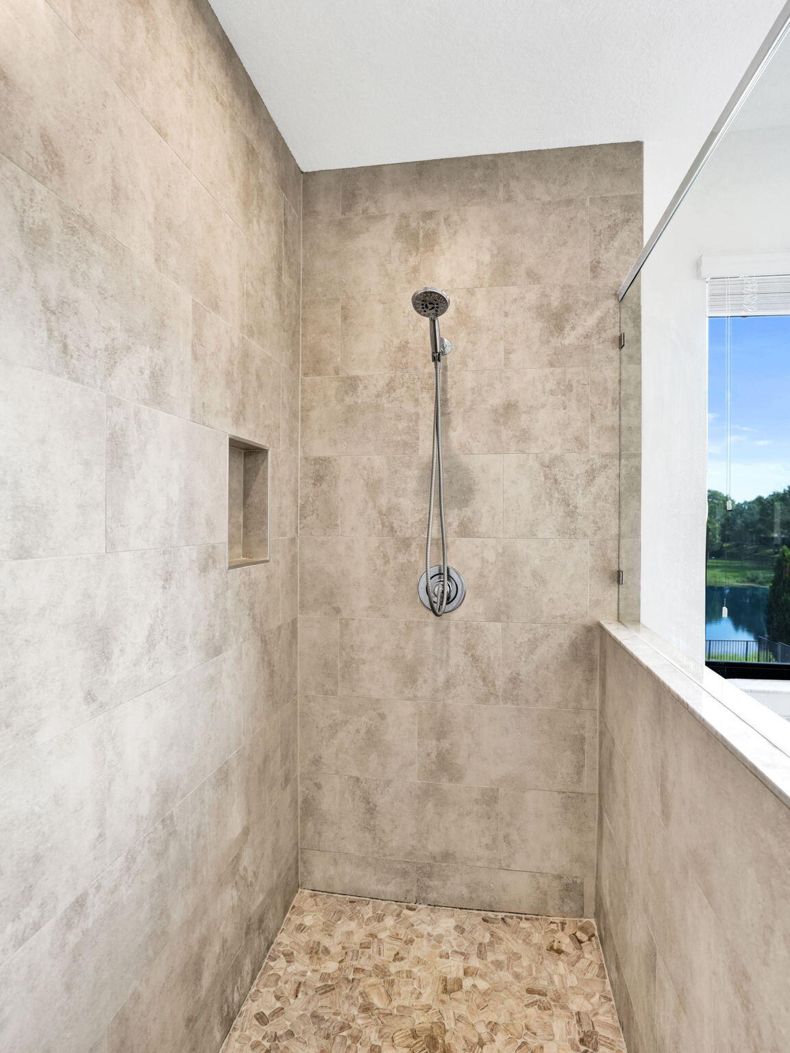 main property photo 81