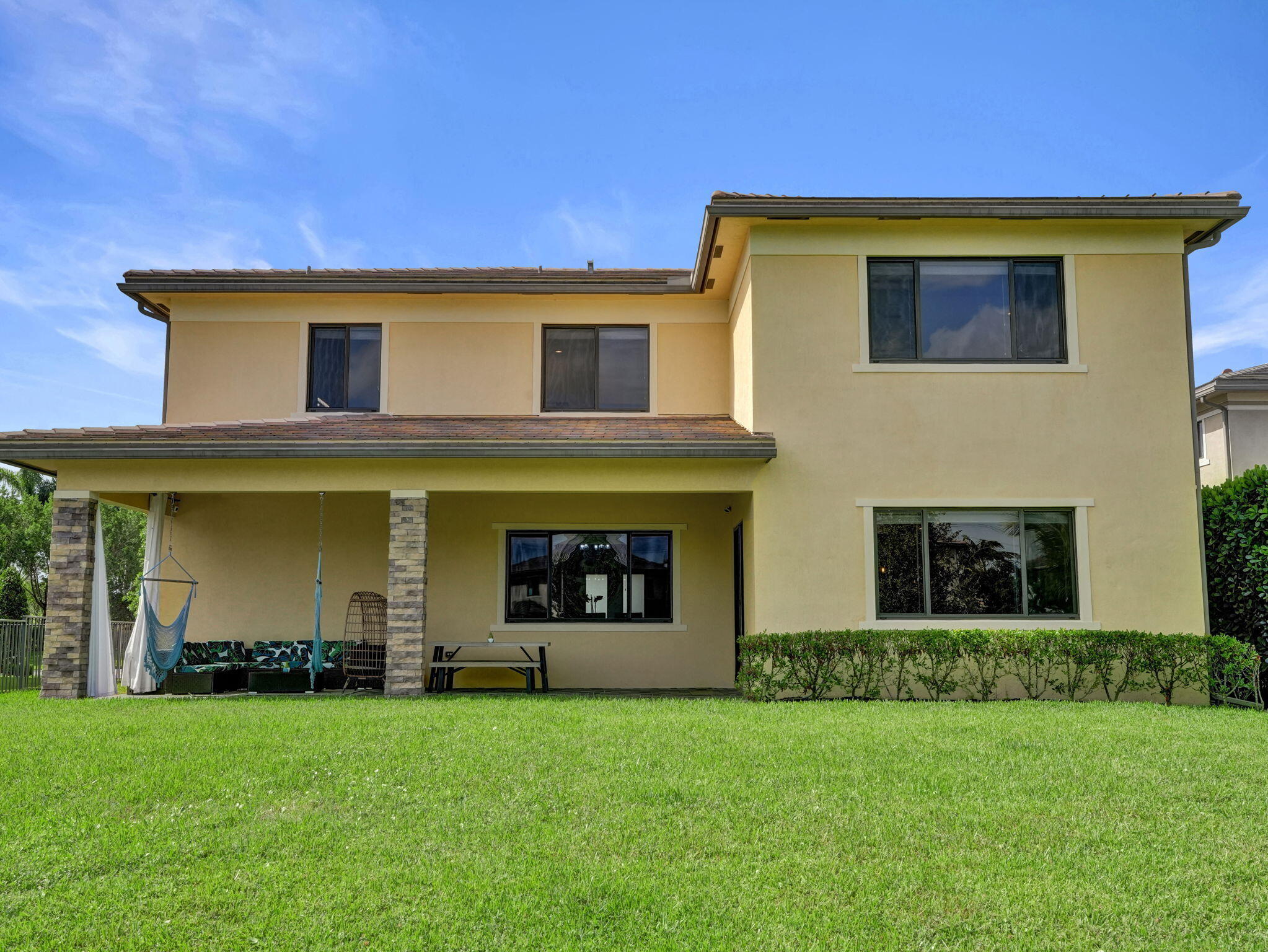 main property photo 89