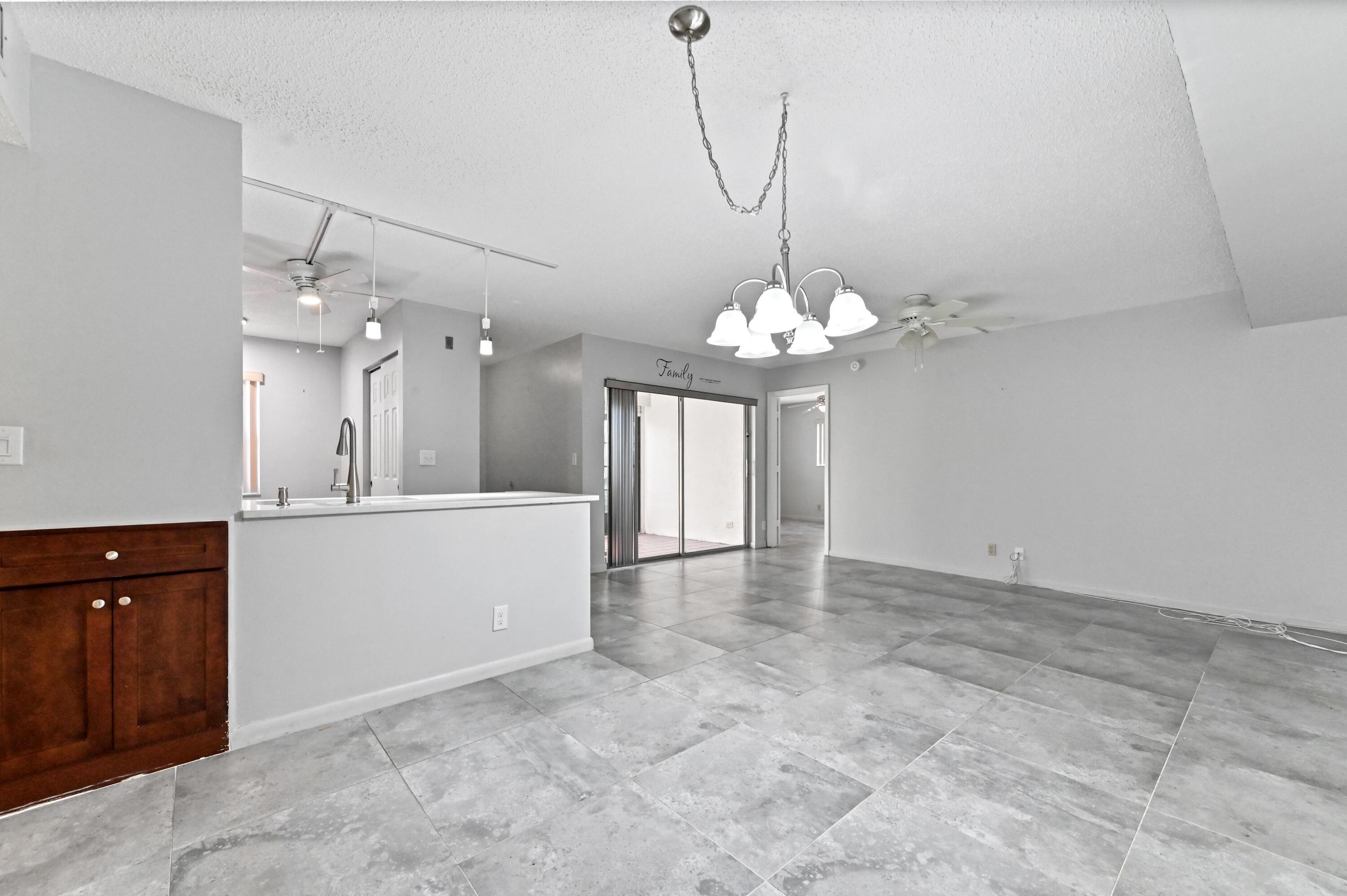 property viewer photo 12