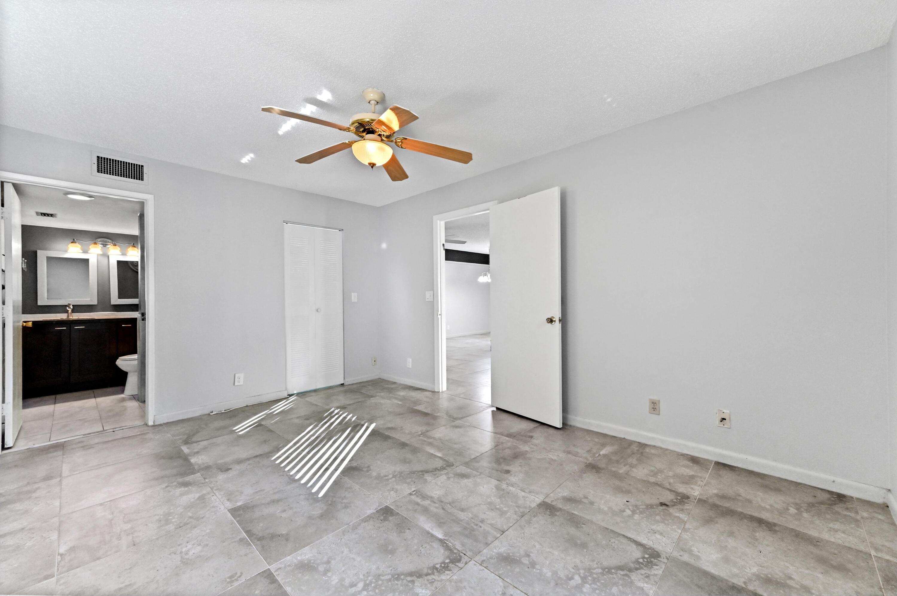 property viewer photo 5