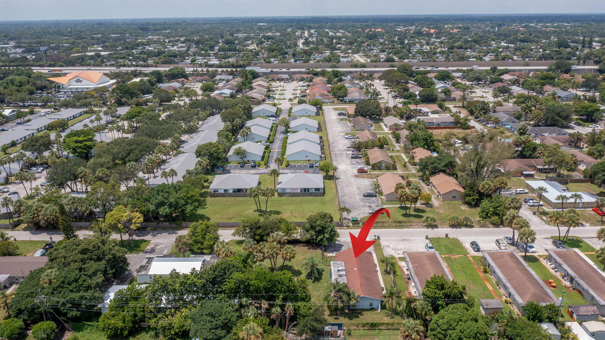 main property photo 13