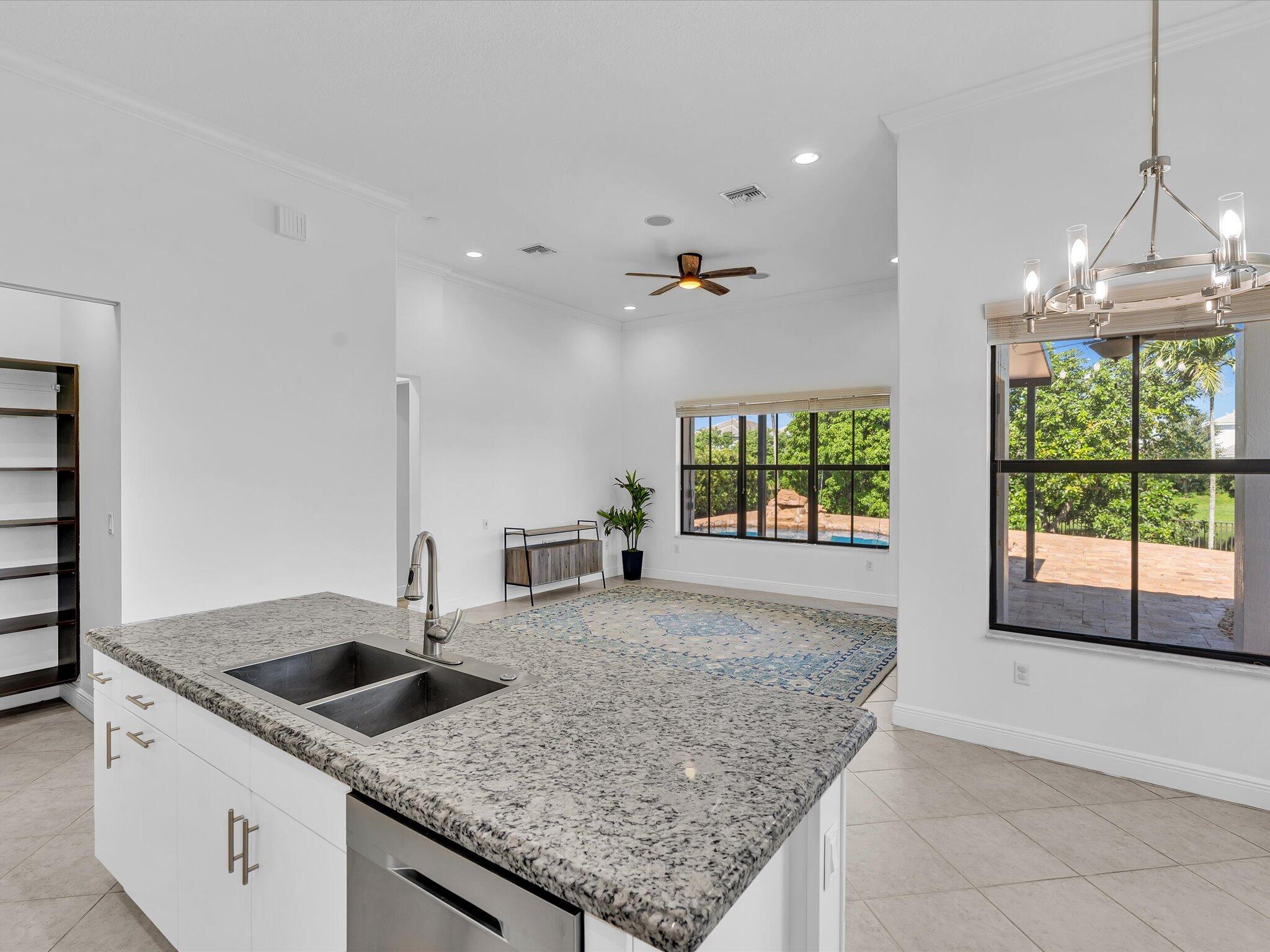 property viewer photo 20