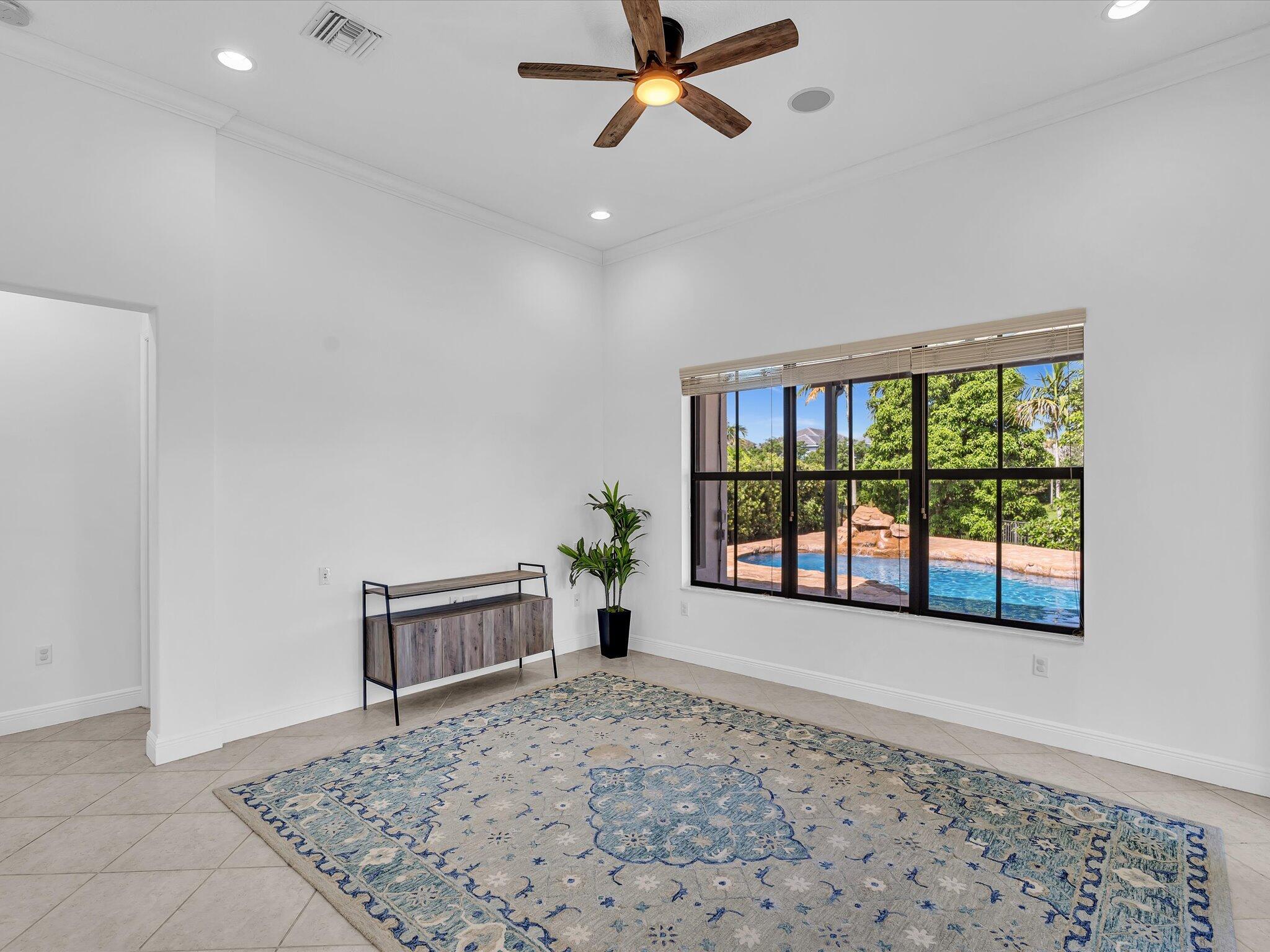 property viewer photo 30